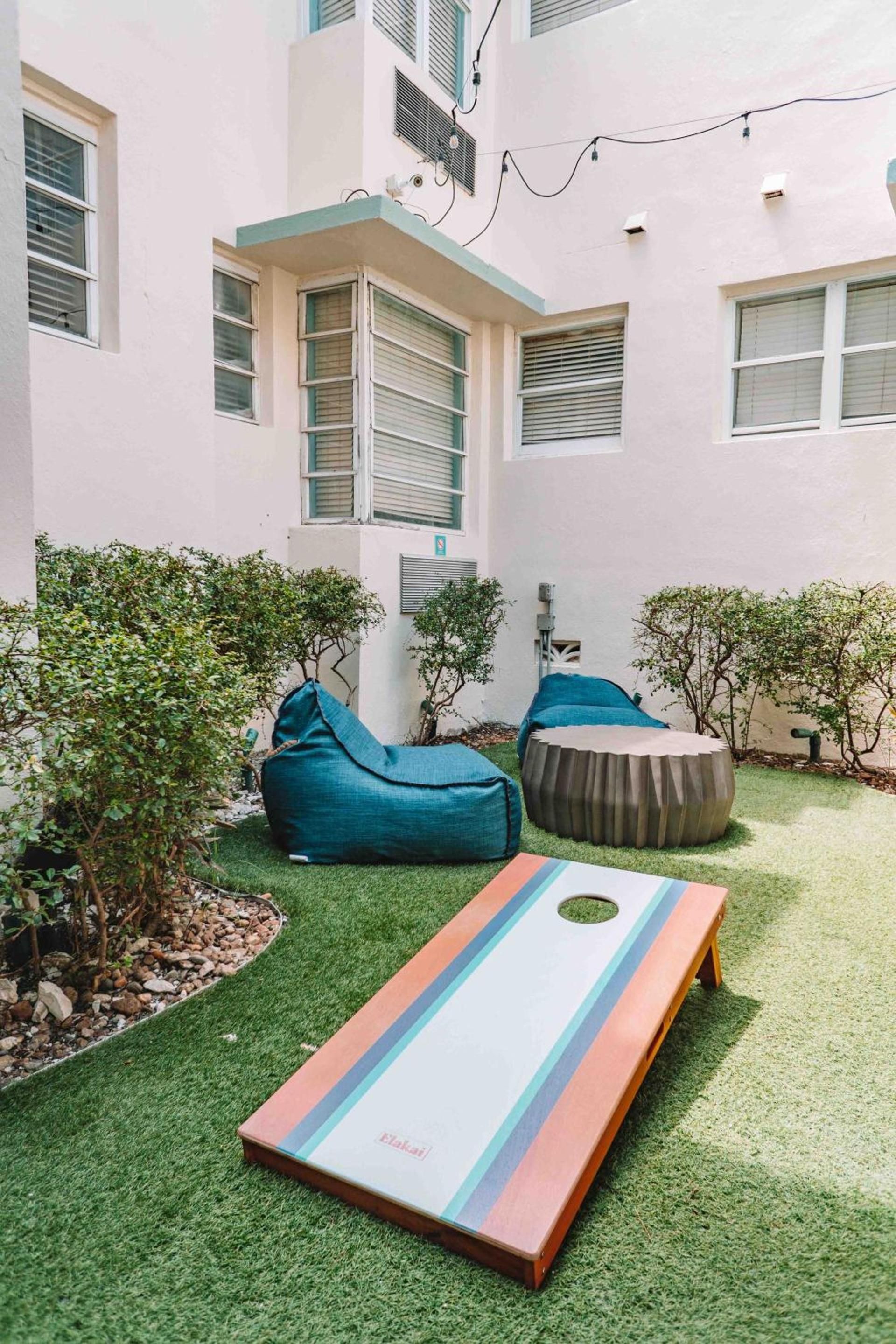 Beds n' Drinks photo 49
