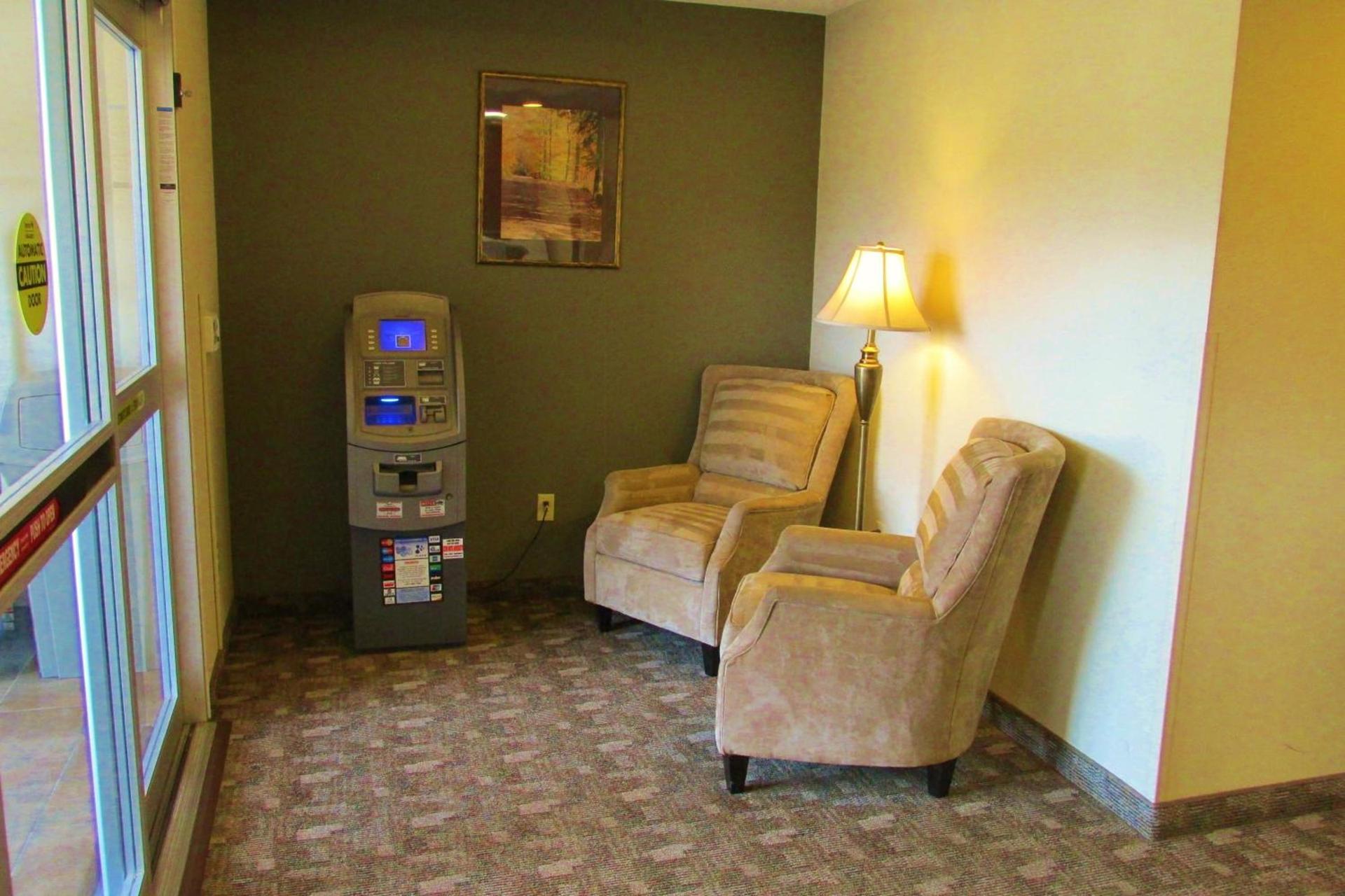 Crystal Springs Inn and Suites photo 13