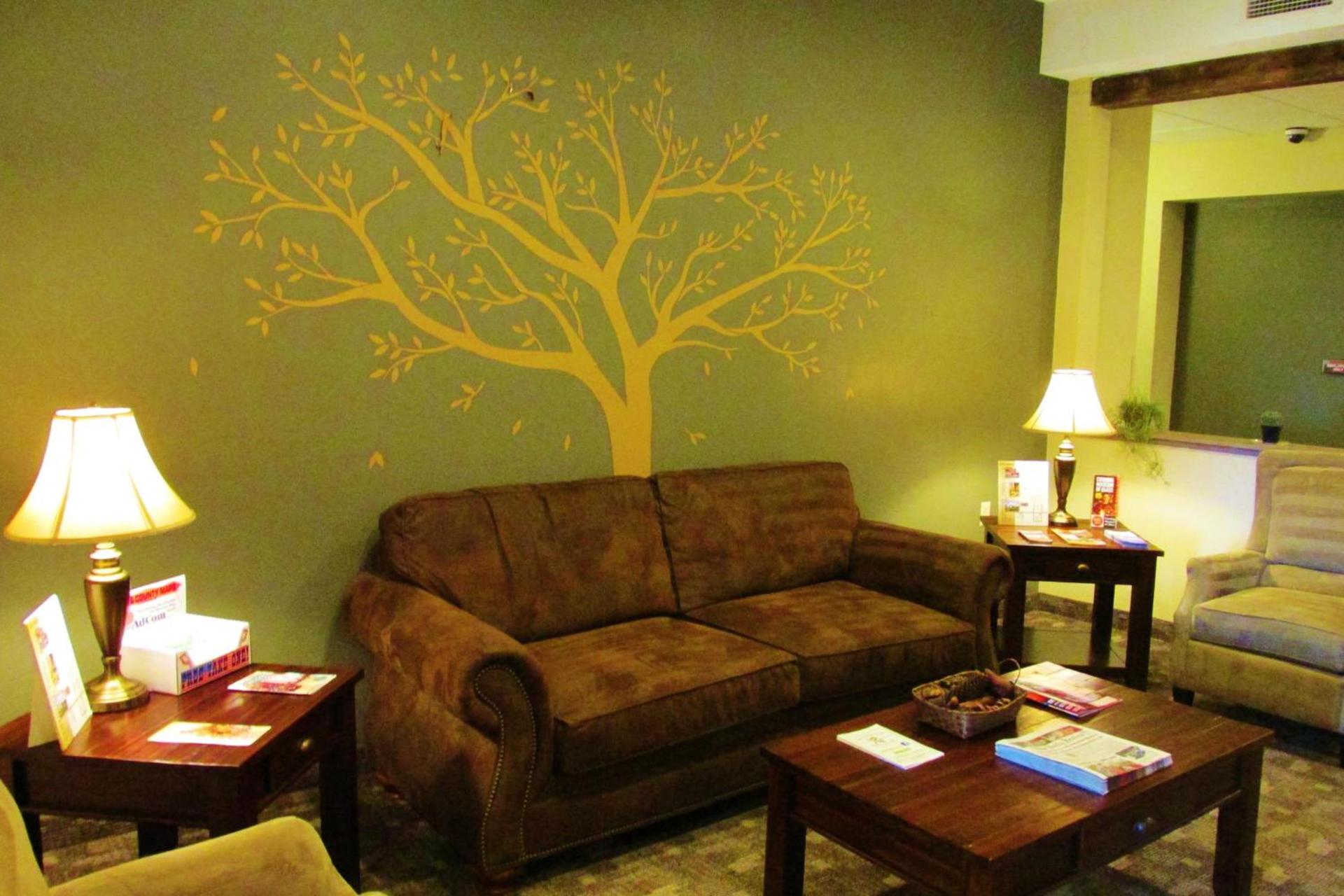 Crystal Springs Inn and Suites photo 14
