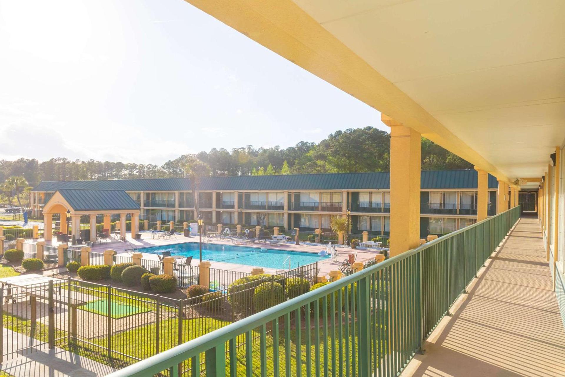Quality Inn Richmond Hill - Savannah I-95 — hotel in Richmond Hill