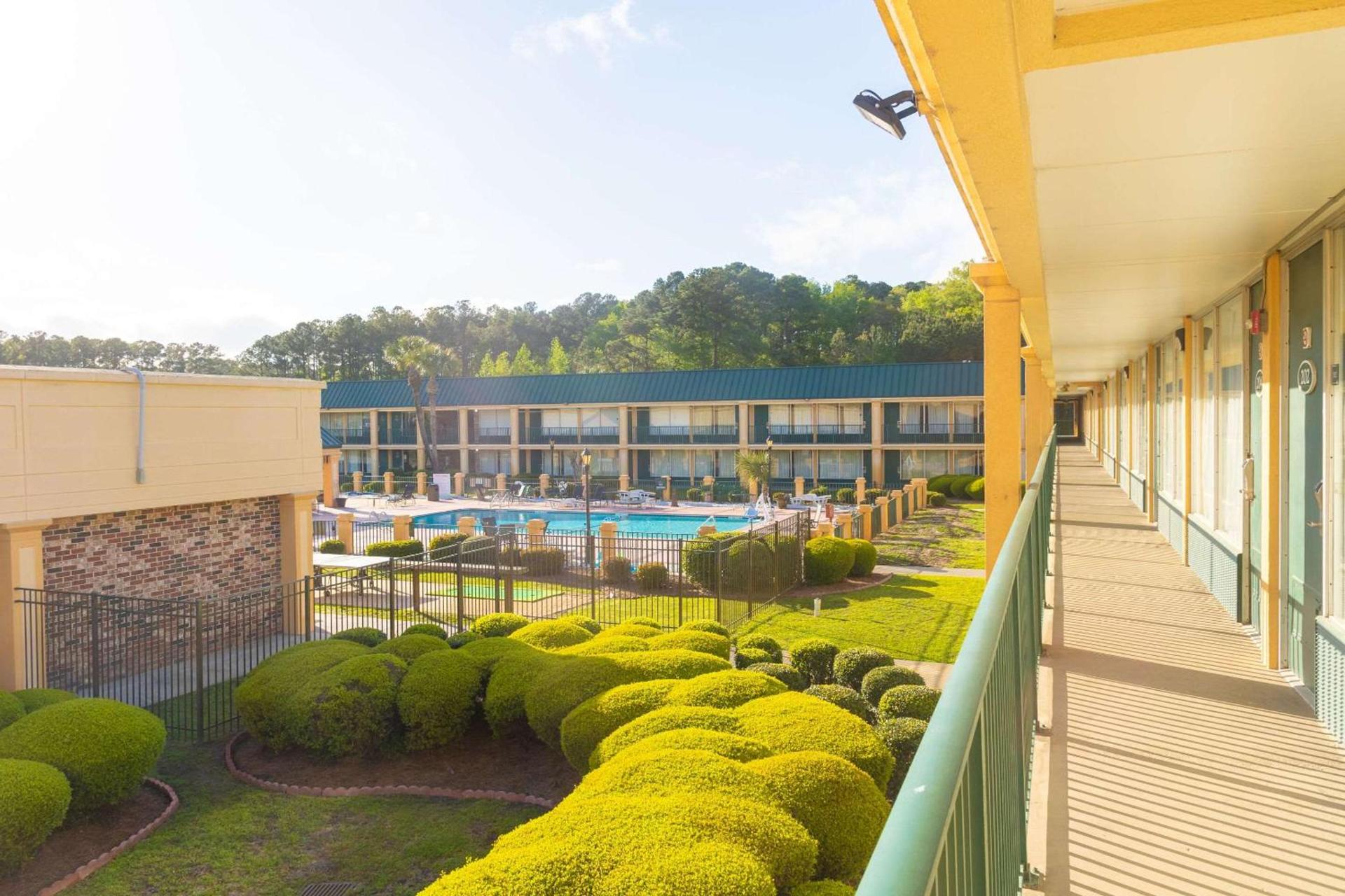 Quality Inn Richmond Hill - Savannah I-95 photo 5