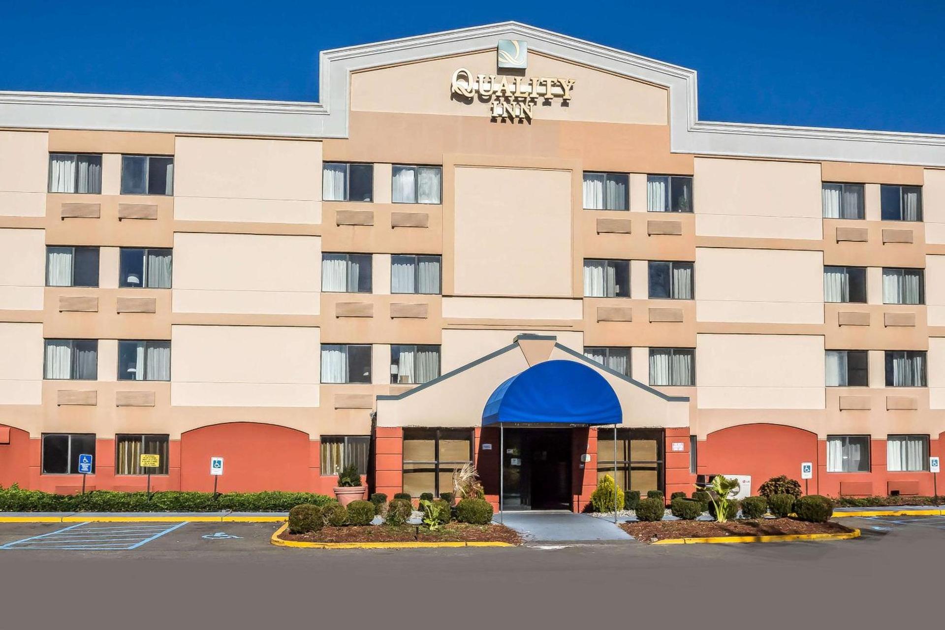 Quality Inn Spring Valley - Nanuet photo 1