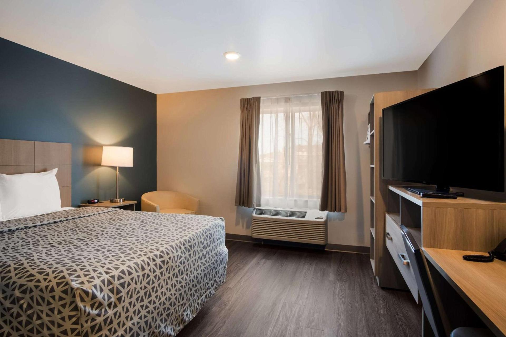 WoodSpring Suites Grand Rapids Kentwood photo 7