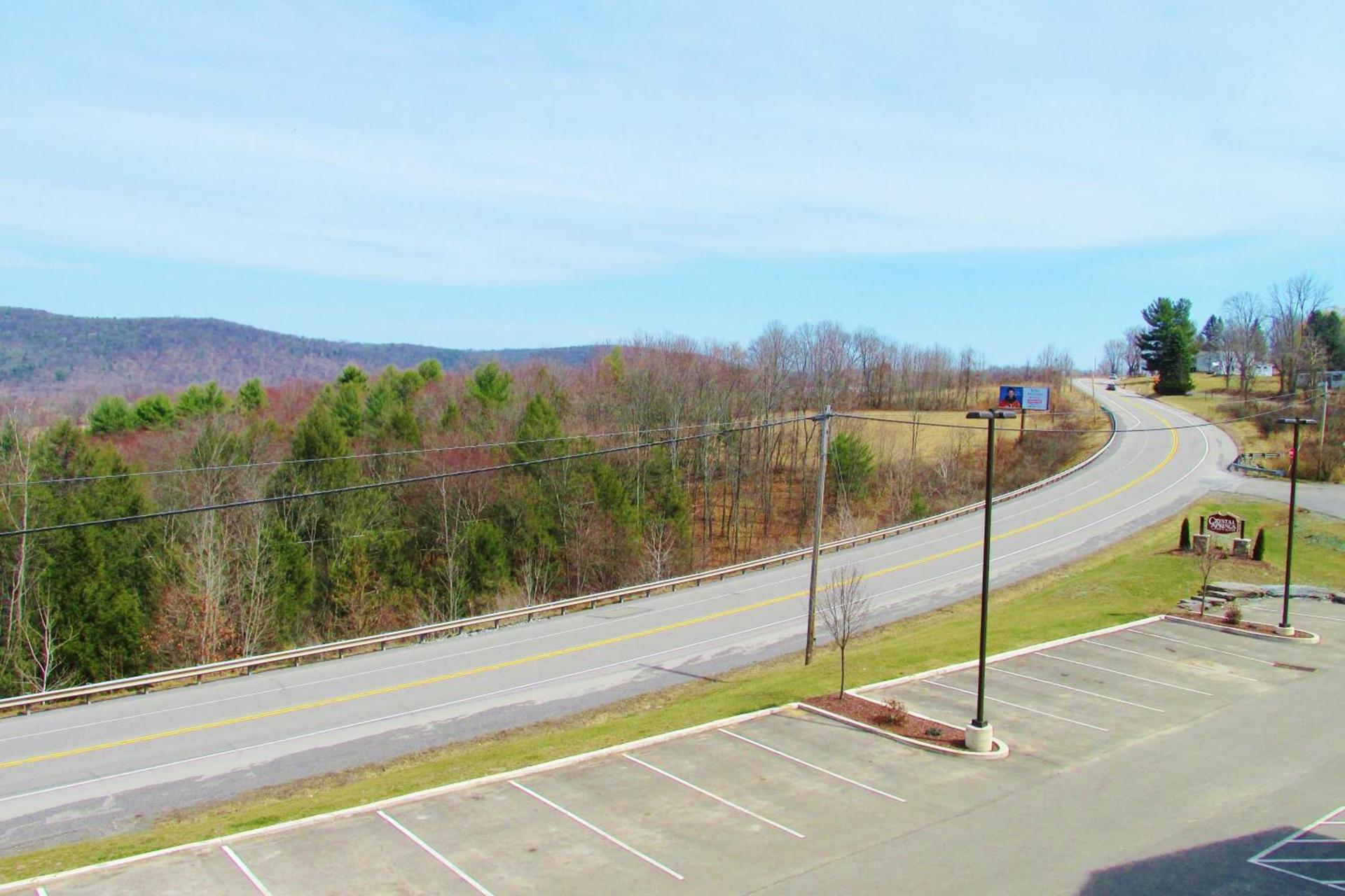 Crystal Springs Inn and Suites photo 23