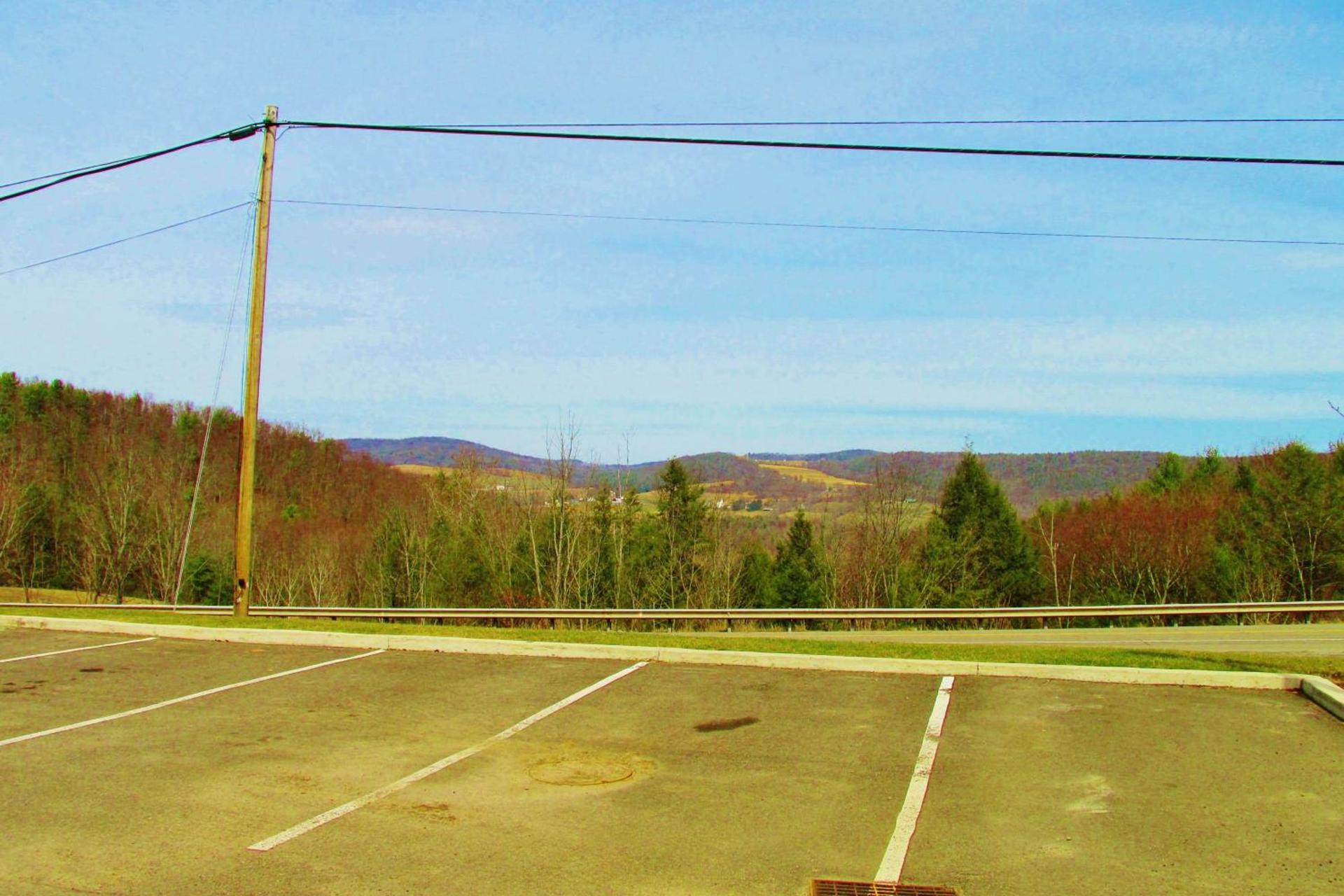 Crystal Springs Inn and Suites photo 21