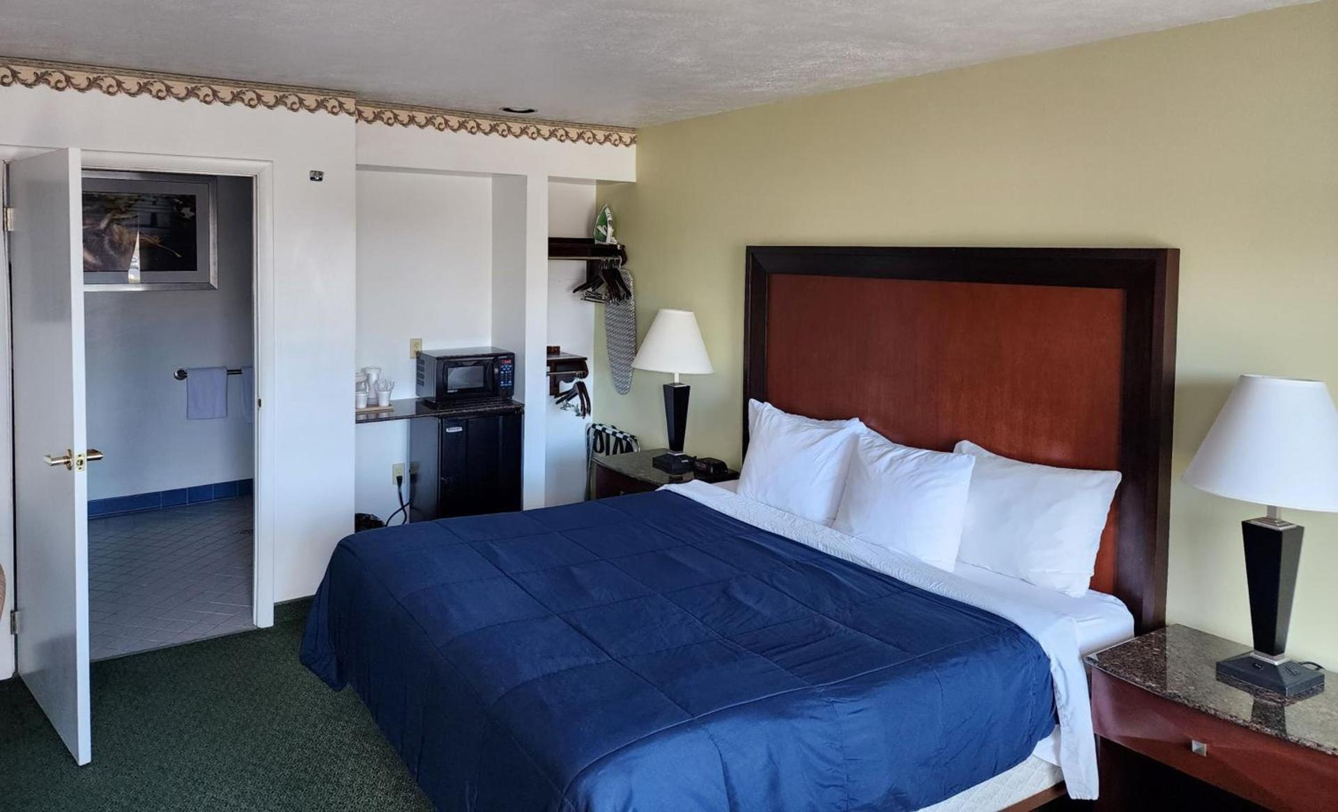 Nittany Budget Motel photo 12