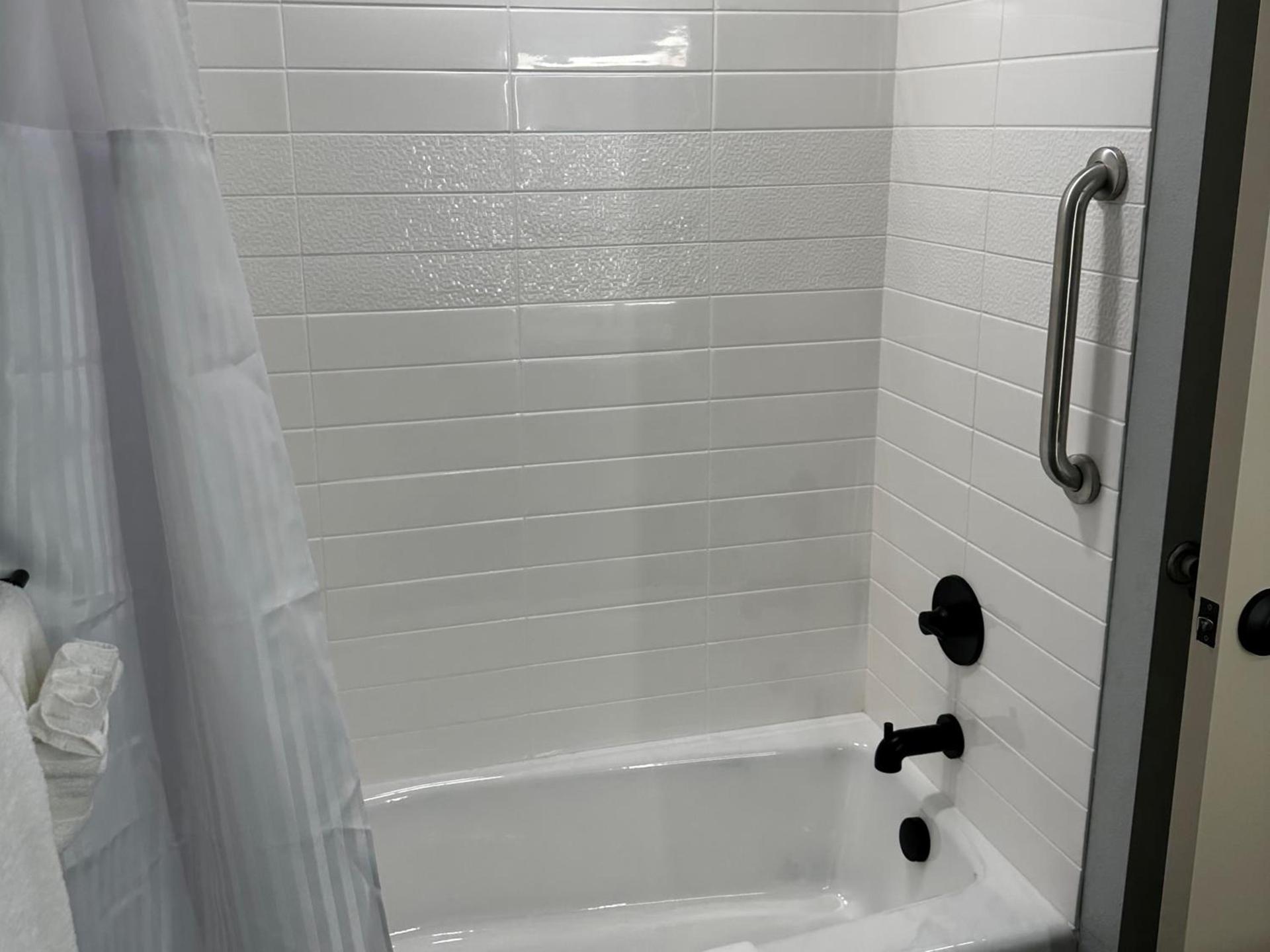 AmericInn by Wyndham Mountain Home photo 46