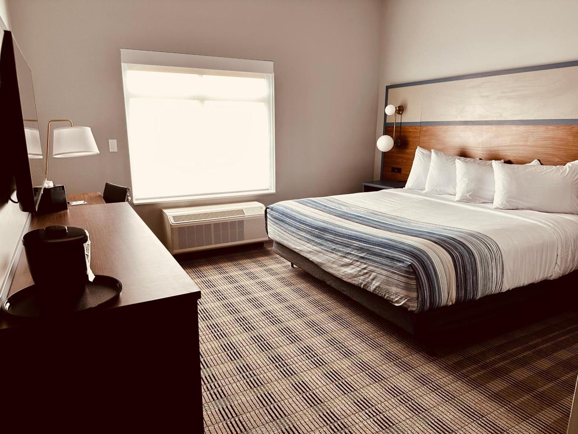 AmericInn by Wyndham Mountain Home photo 44
