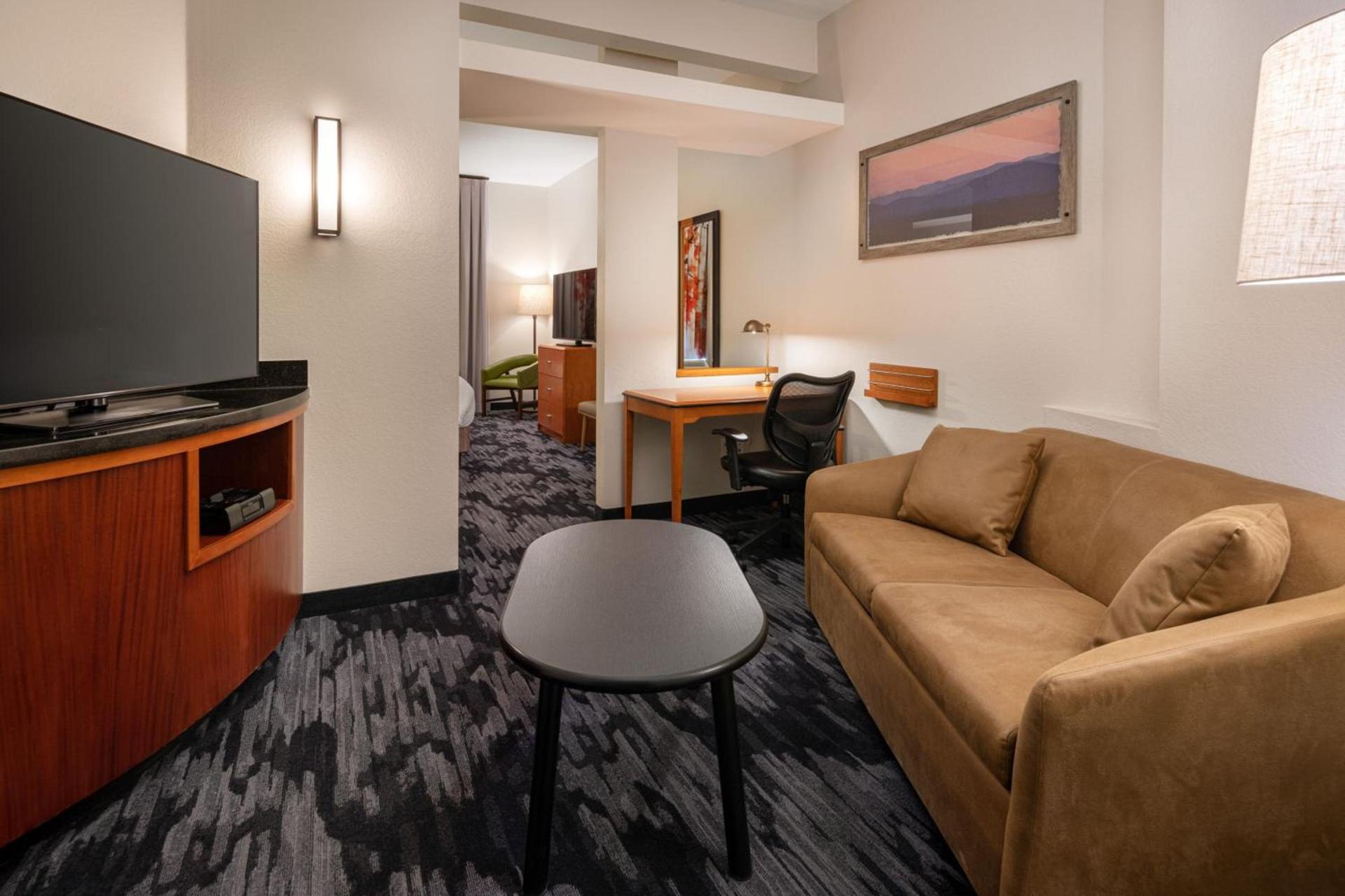 Fairfield Inn & Suites by Marriott Visalia Tulare photo 12