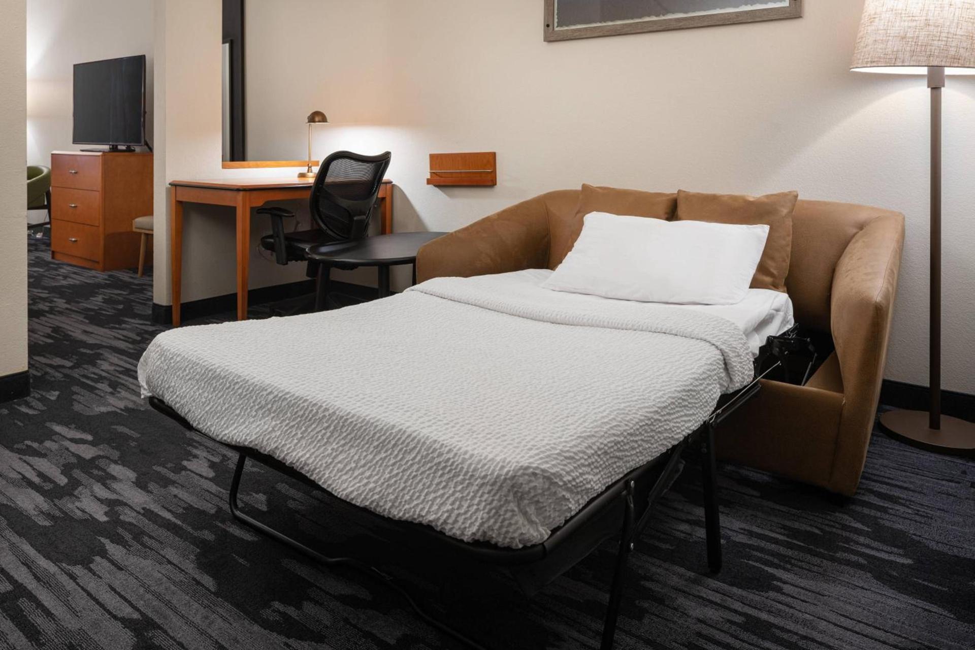 Fairfield Inn & Suites by Marriott Visalia Tulare photo 15
