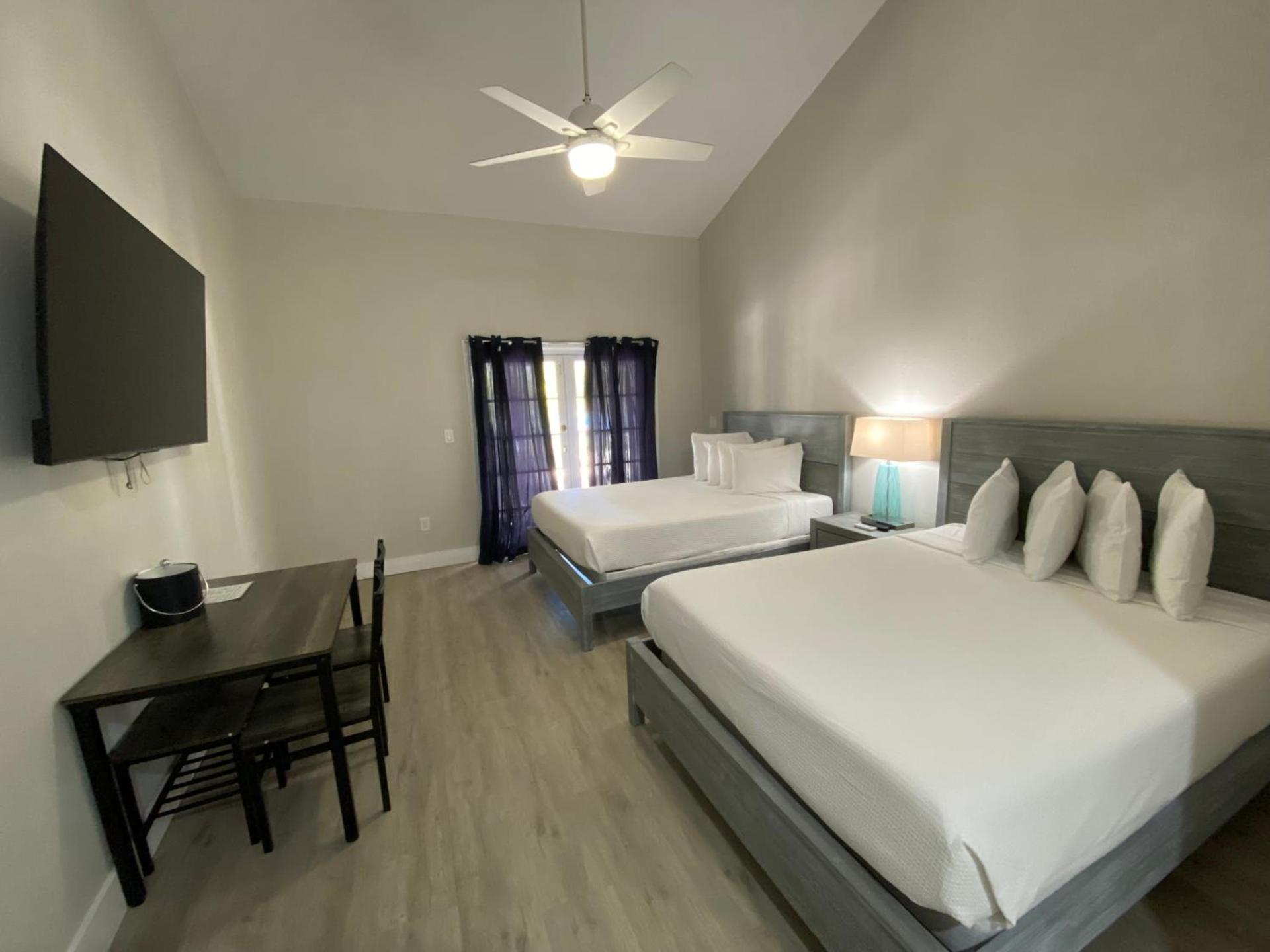 Amoray Dive Resort photo 86