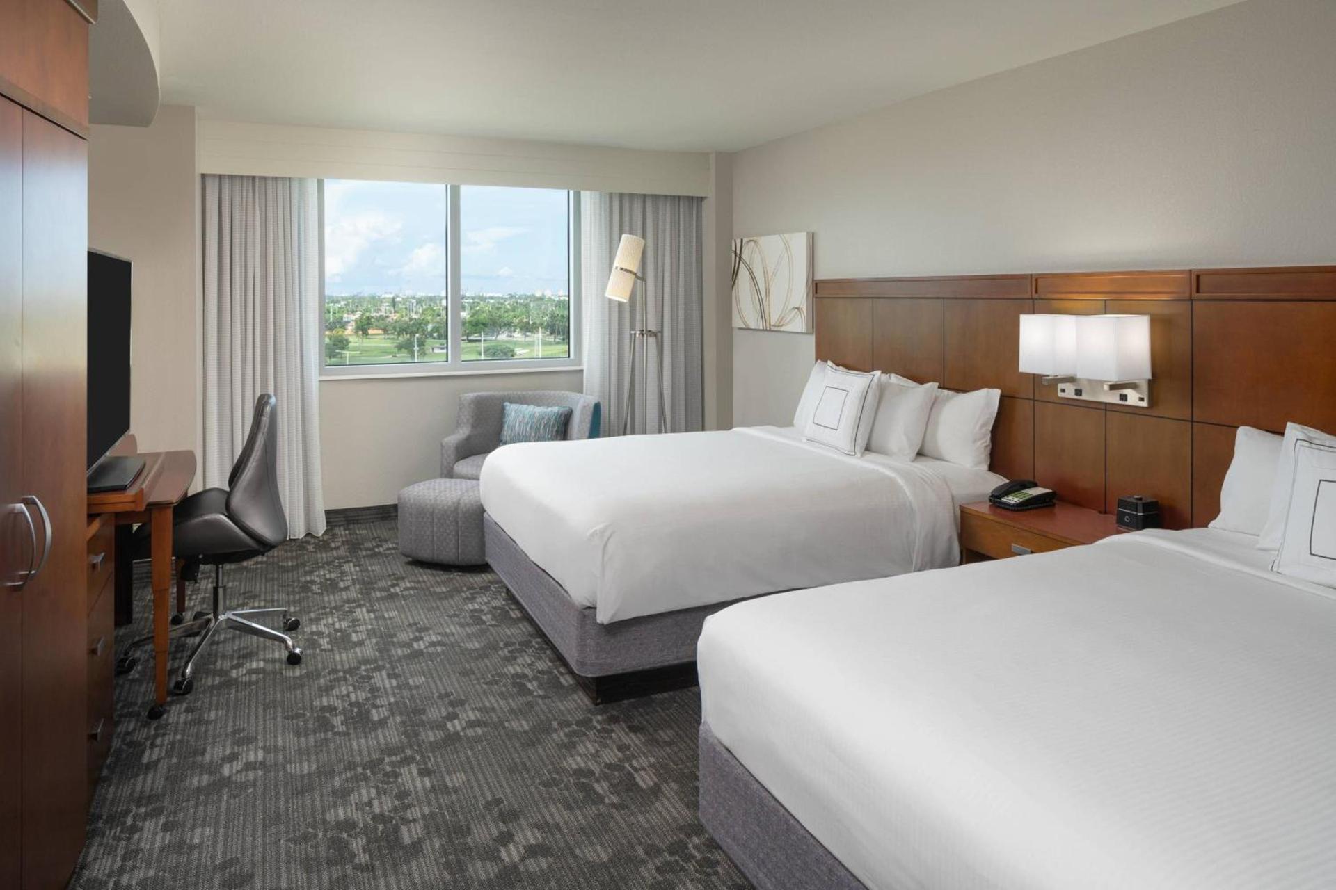 Courtyard by Marriott Miami Airport photo 9
