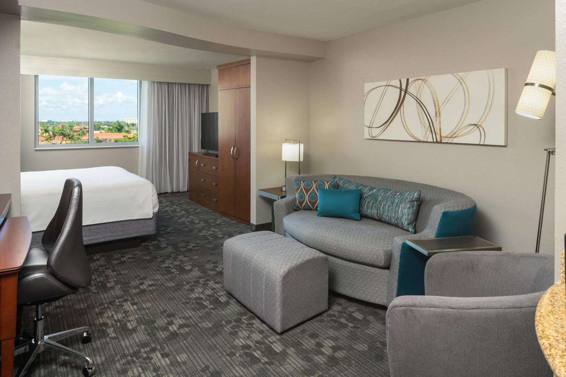 Courtyard by Marriott Miami Airport photo 17