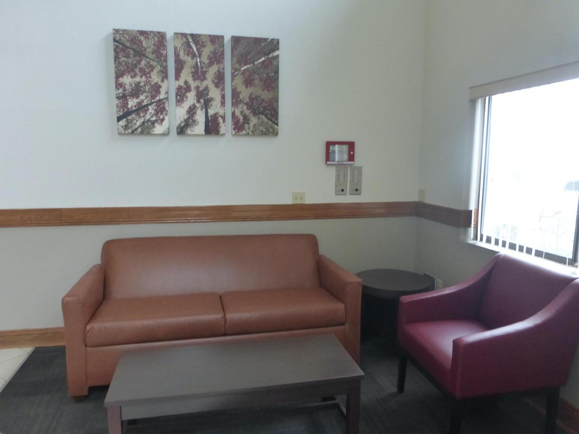Red Roof Inn Greencastle South - Cloverdale photo 4