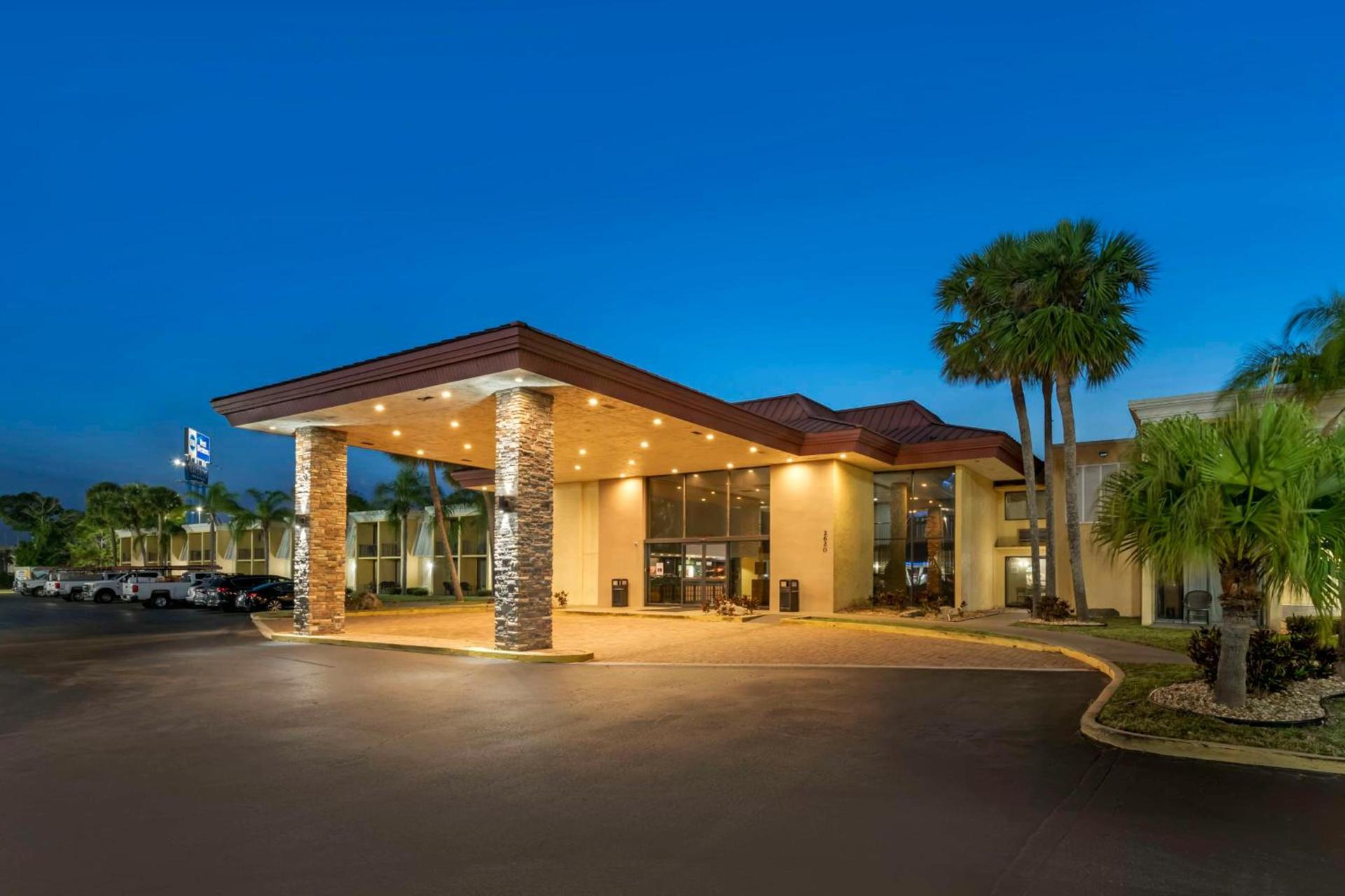 Best Western International Speedway Hotel photo 6