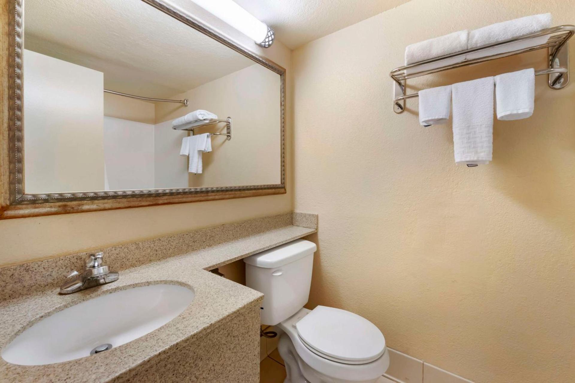 Best Western International Speedway Hotel photo 21