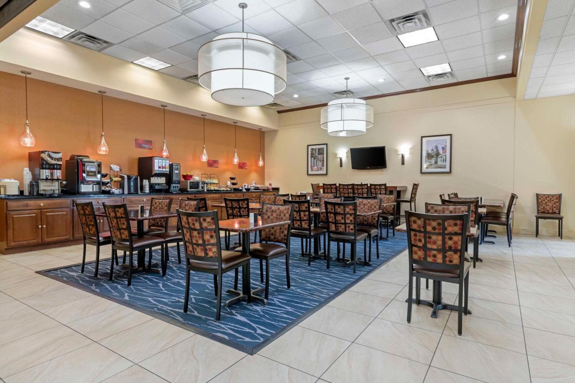 Best Western Plus Augusta Civic Center Inn photo 4