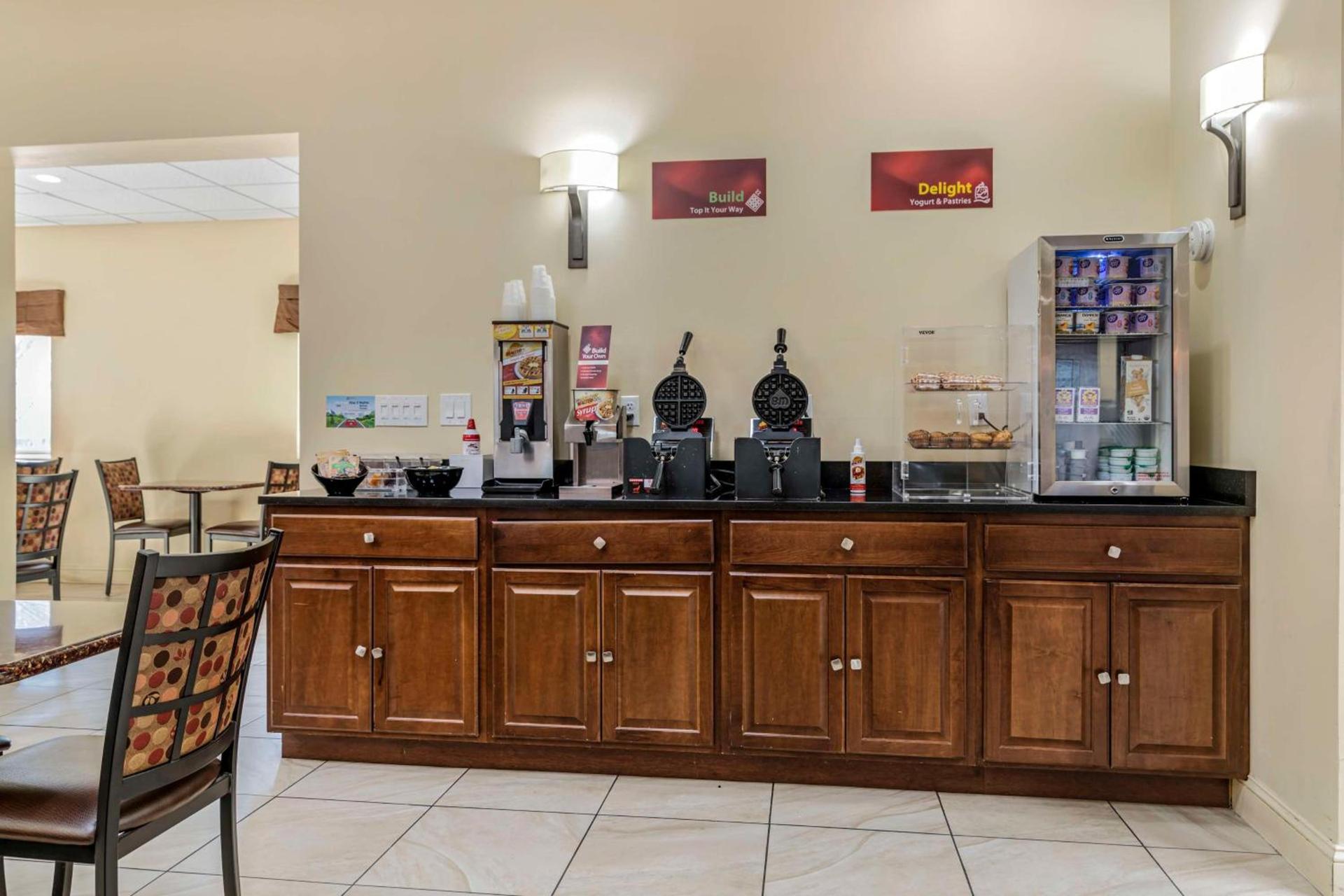 Best Western Plus Augusta Civic Center Inn photo 12
