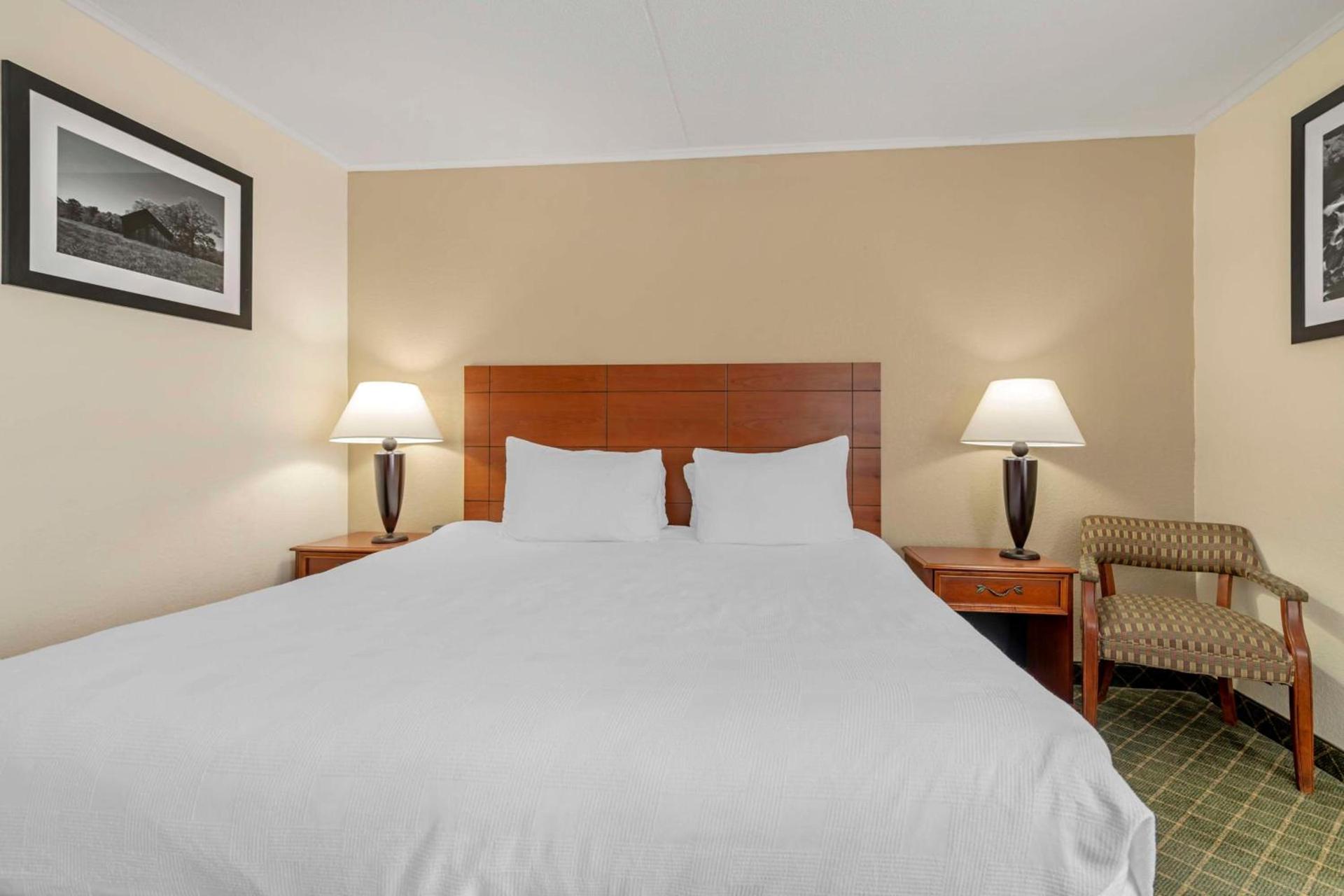 Best Western Plus Augusta Civic Center Inn photo 14