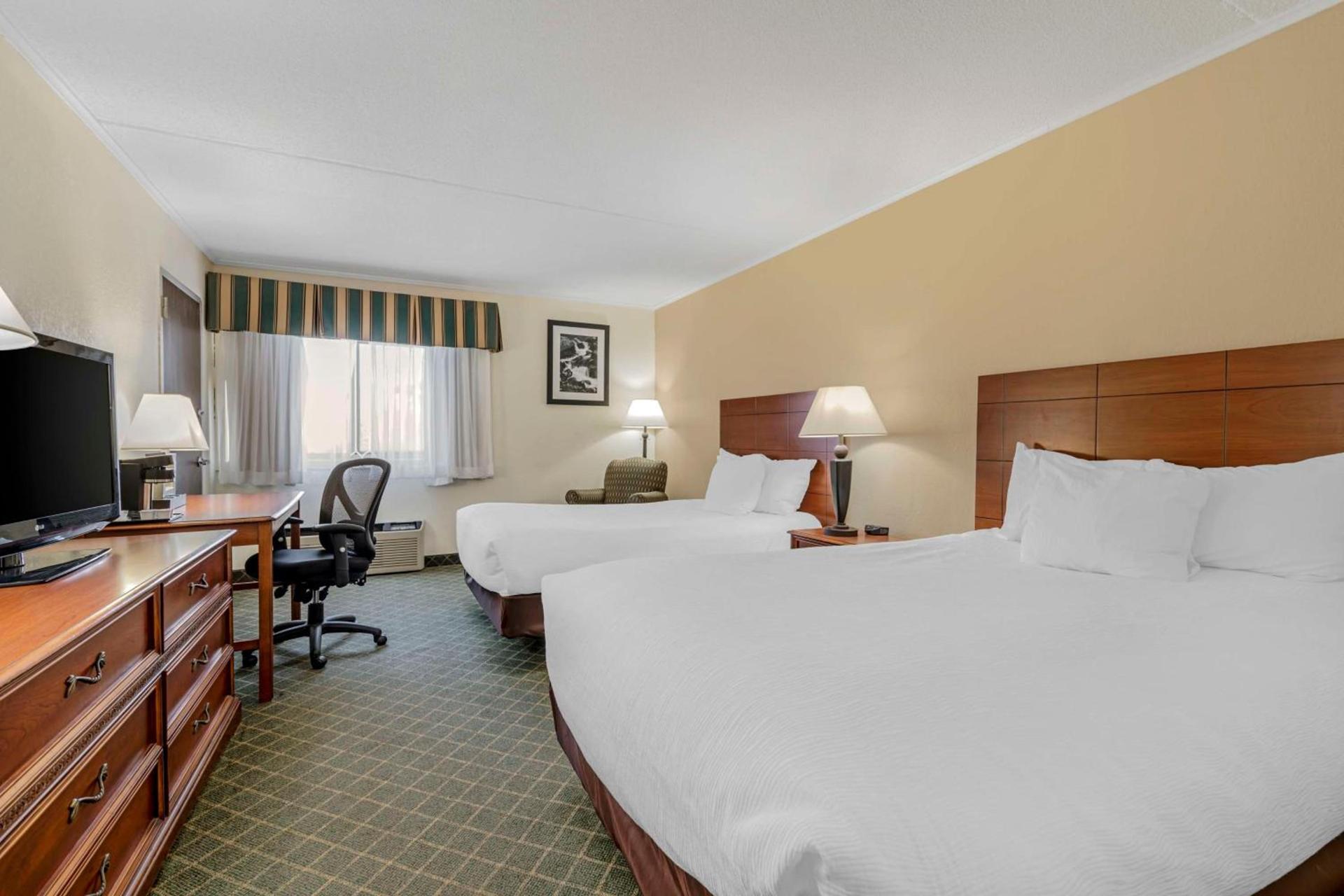 Best Western Plus Augusta Civic Center Inn photo 7