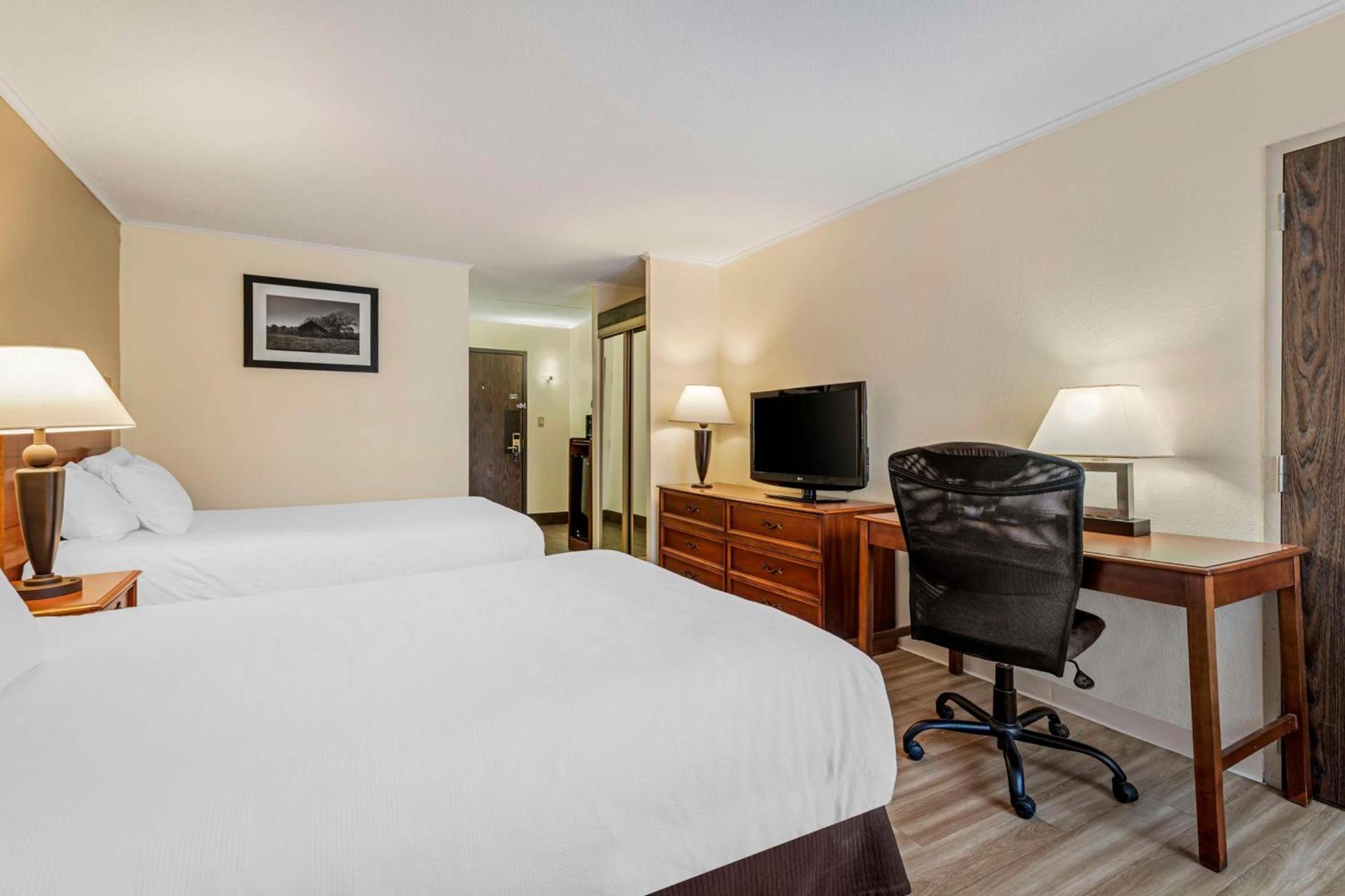 Best Western Plus Augusta Civic Center Inn photo 25