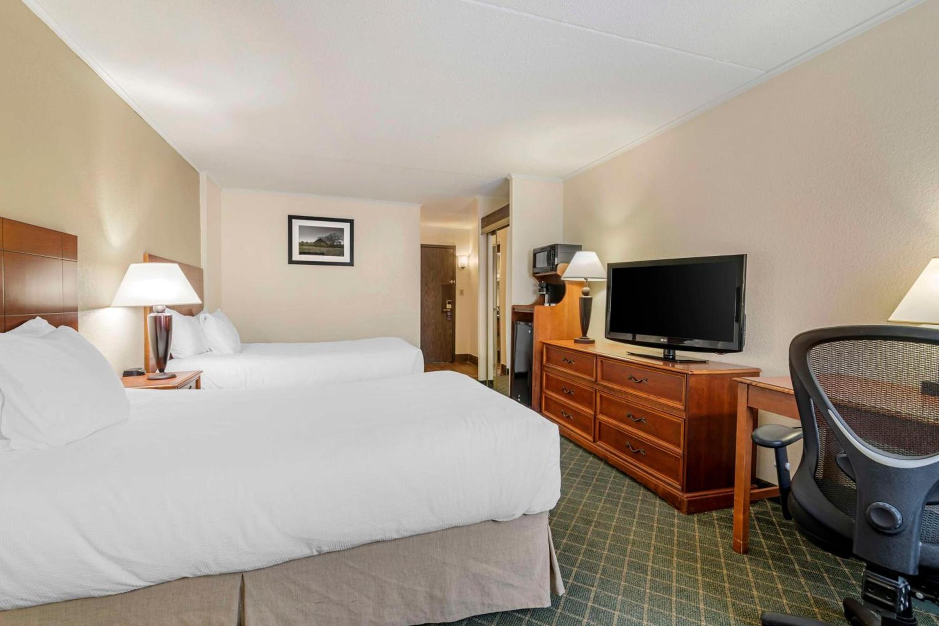 Best Western Plus Augusta Civic Center Inn photo 30