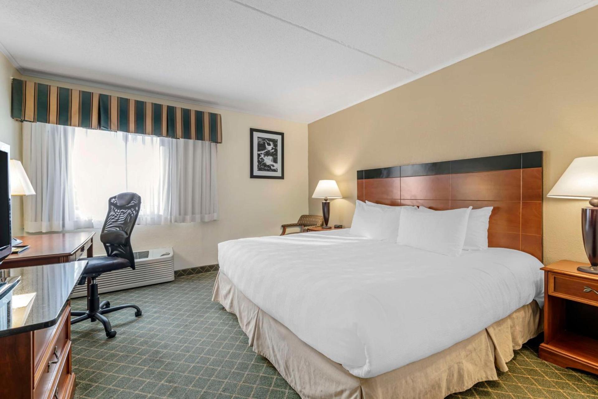 Best Western Plus Augusta Civic Center Inn photo 31