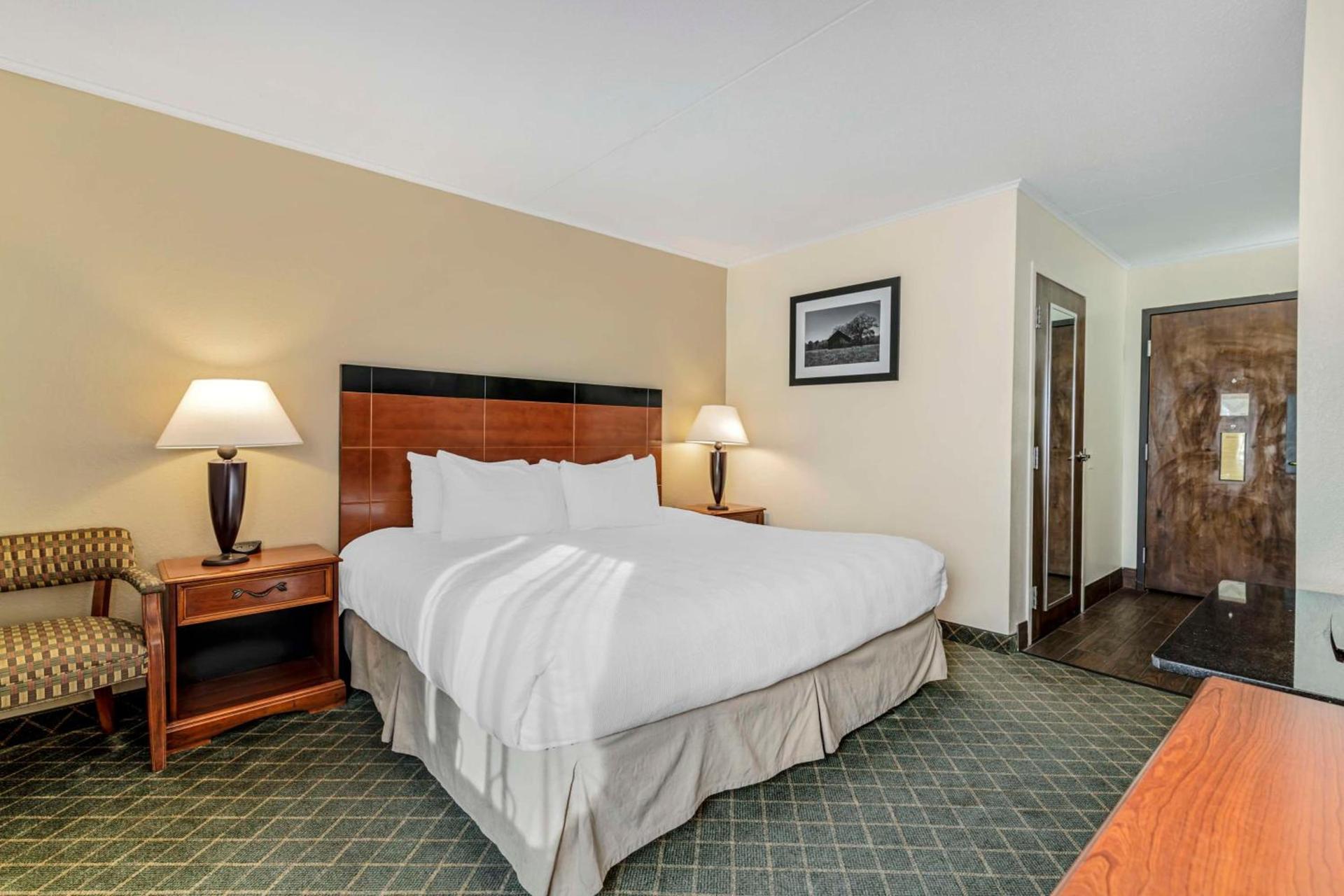 Best Western Plus Augusta Civic Center Inn photo 33