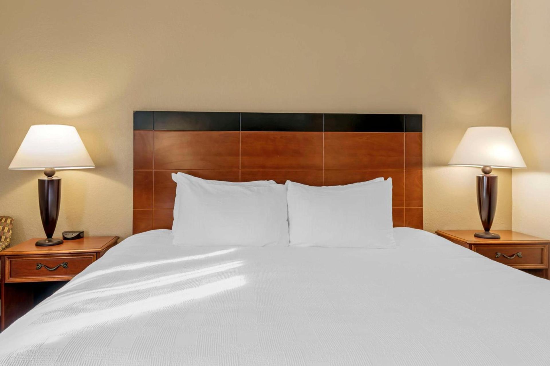 Best Western Plus Augusta Civic Center Inn photo 35