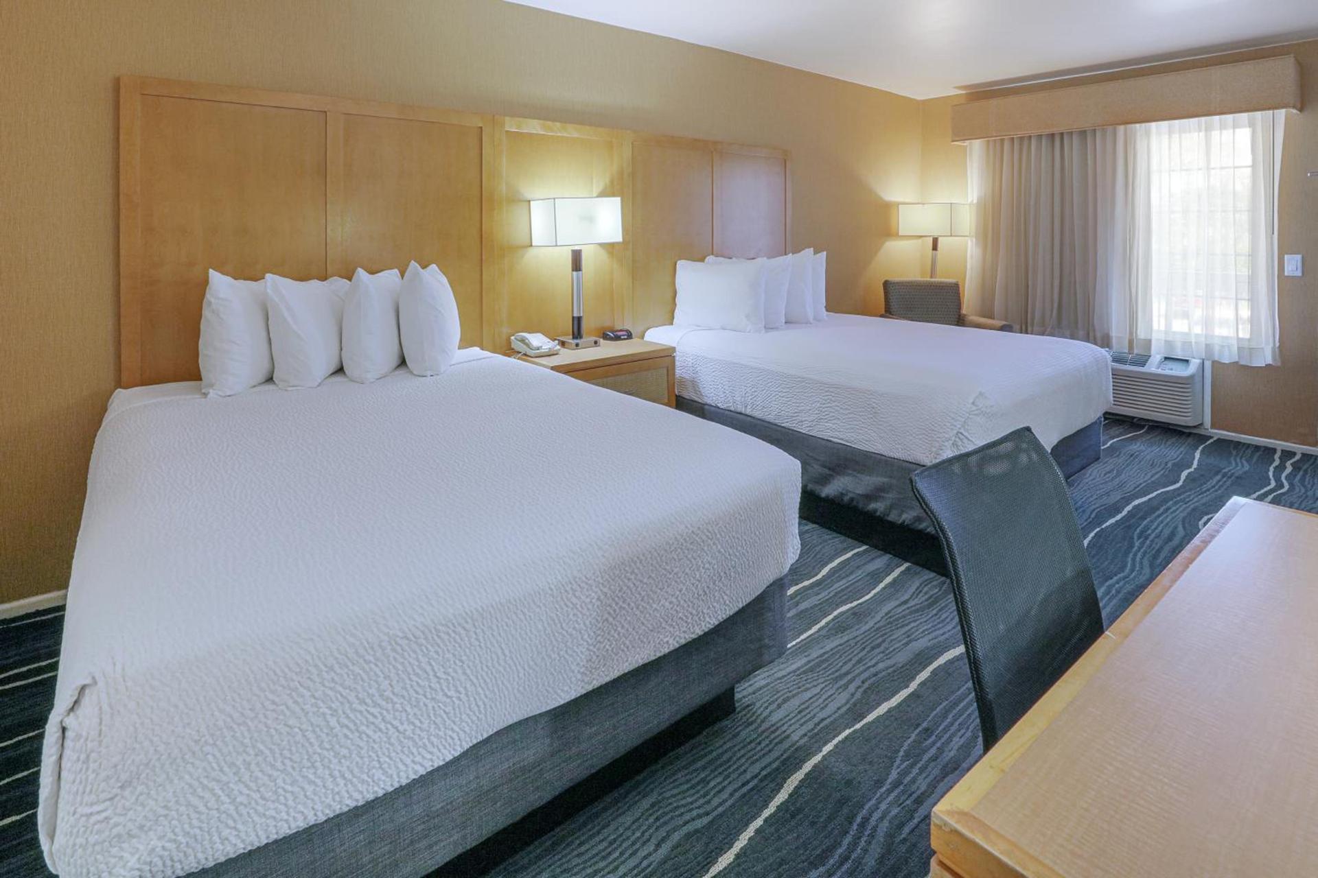 Ramada by Wyndham Costa Mesa/Newport Beach photo 41