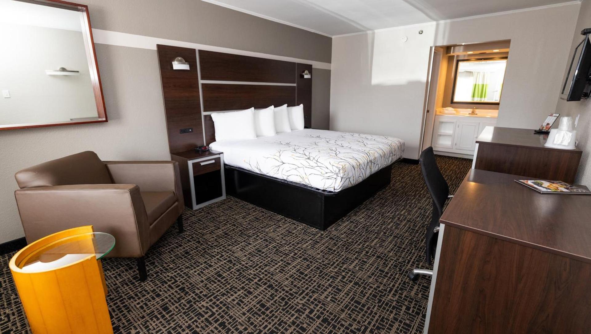 Magnuson Hotel Virginia Beach photo 45