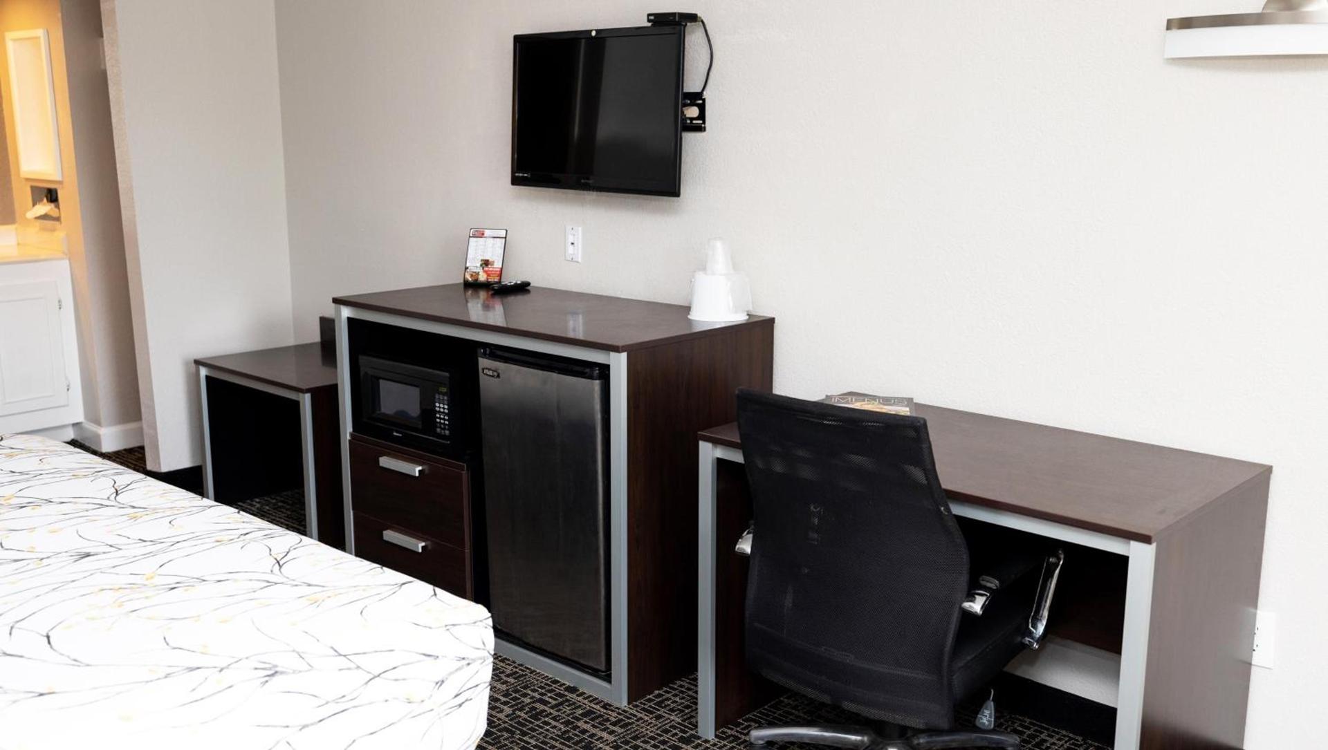 Magnuson Hotel Virginia Beach photo 4