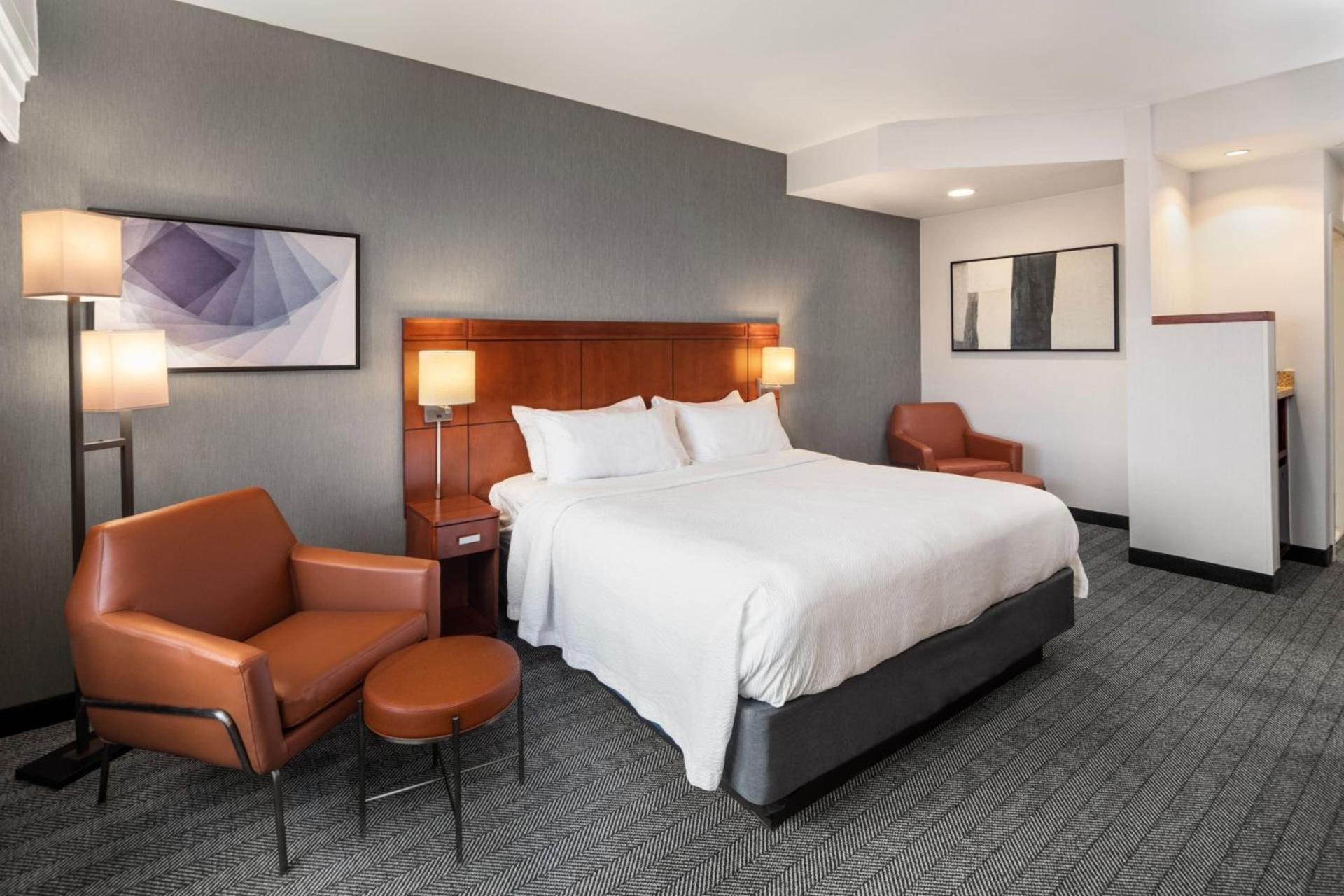 Courtyard Mankato Hotel & Event Center photo 52
