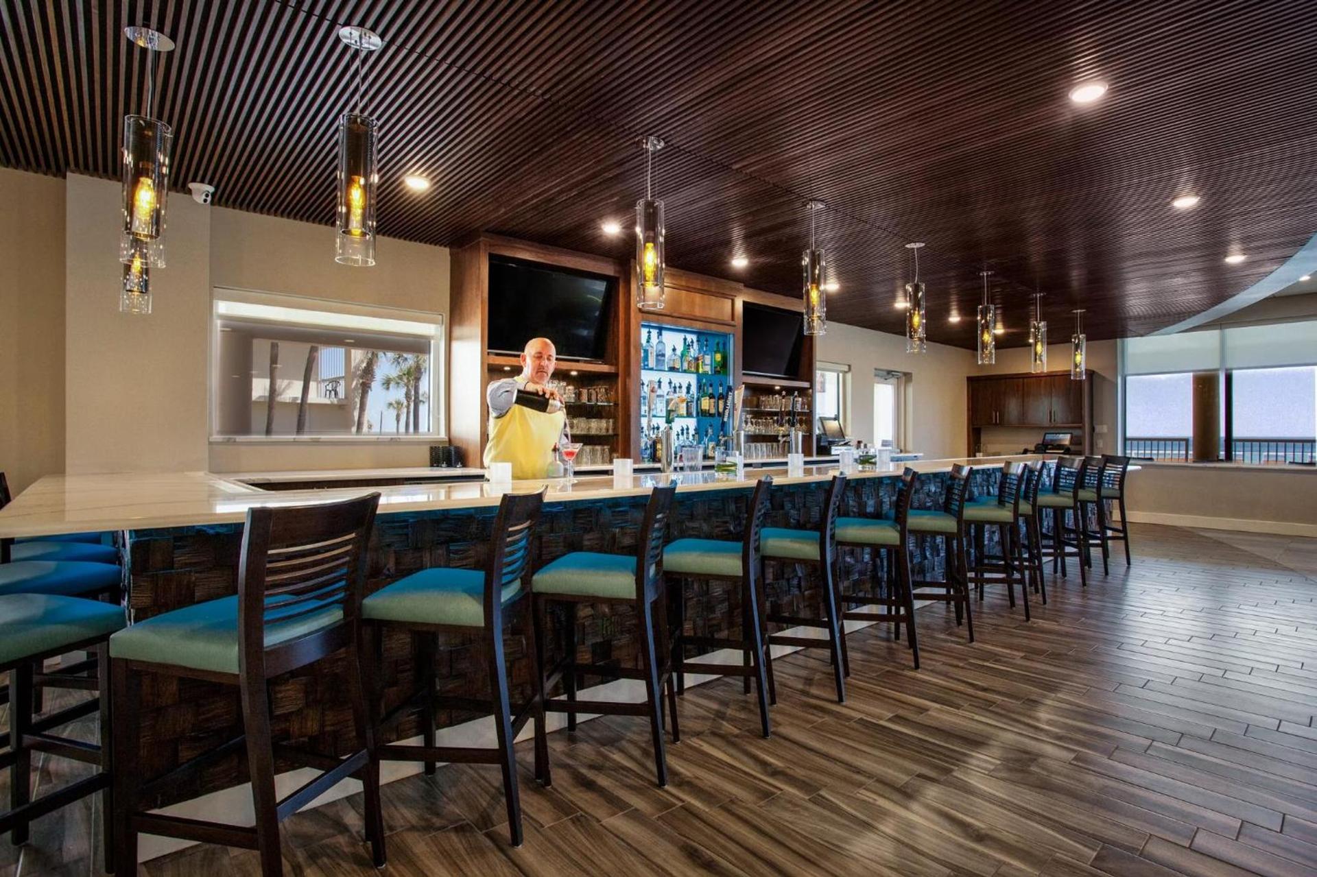 Holiday Inn Hotel & Suites Daytona Beach On The Ocean by IHG photo 64