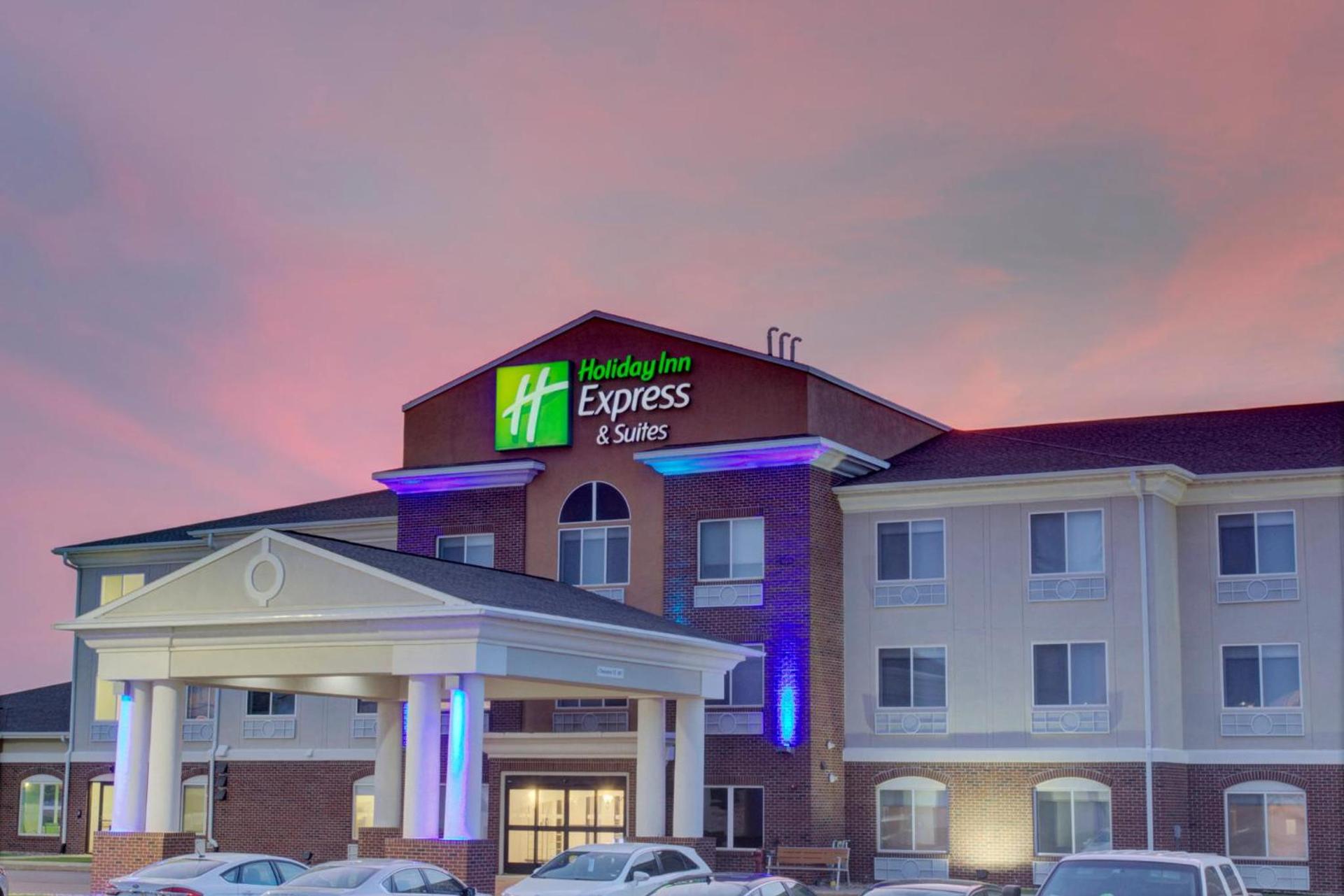 Holiday Inn Express & Suites Le Mars by IHG photo 11