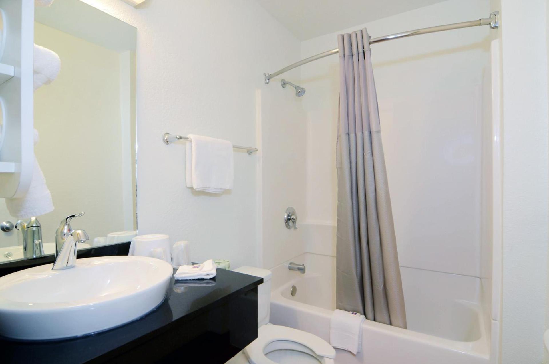 Motel 6-North Palm Springs, CA - North photo 30