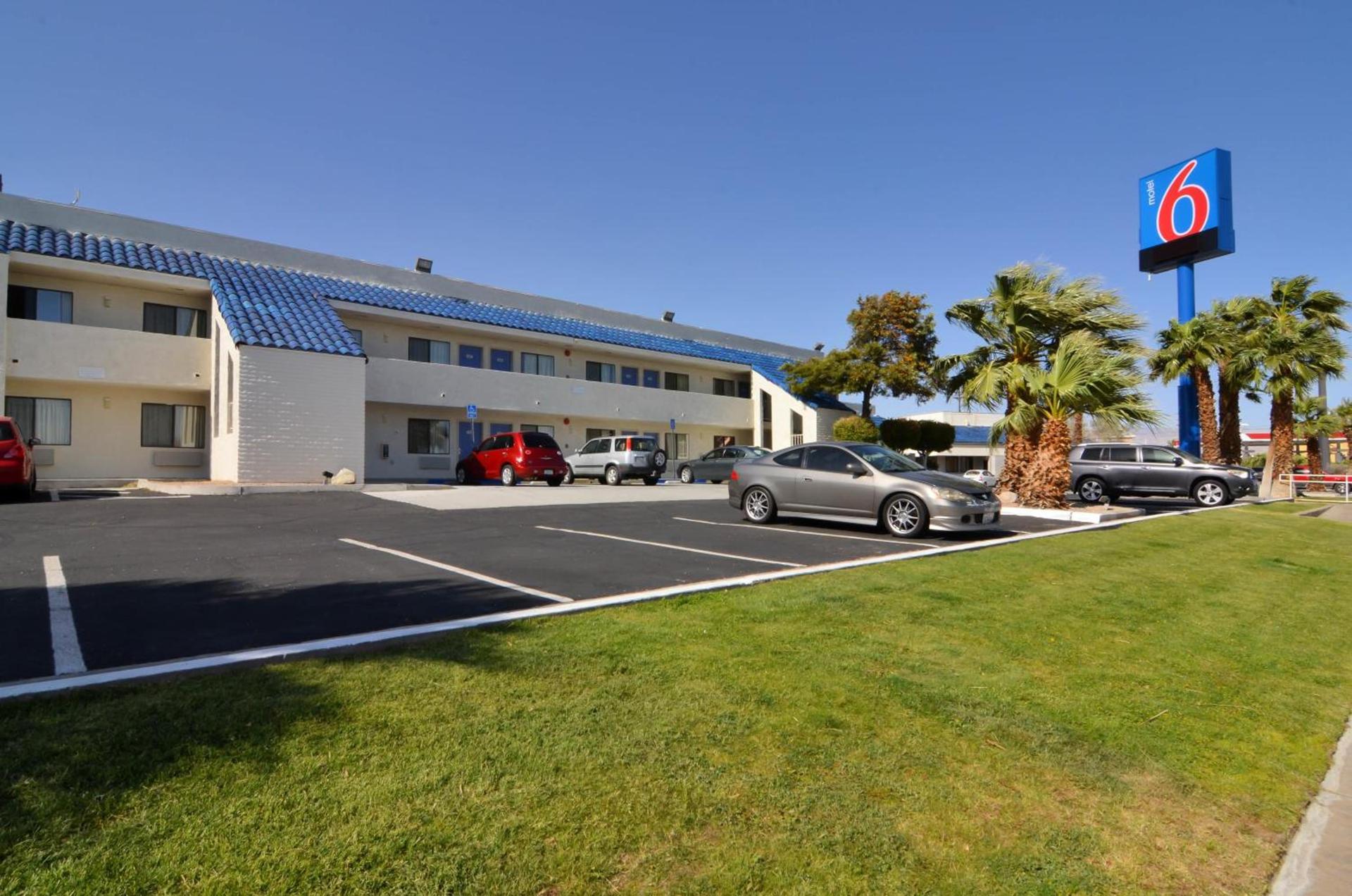 Motel 6-North Palm Springs, CA - North photo 13