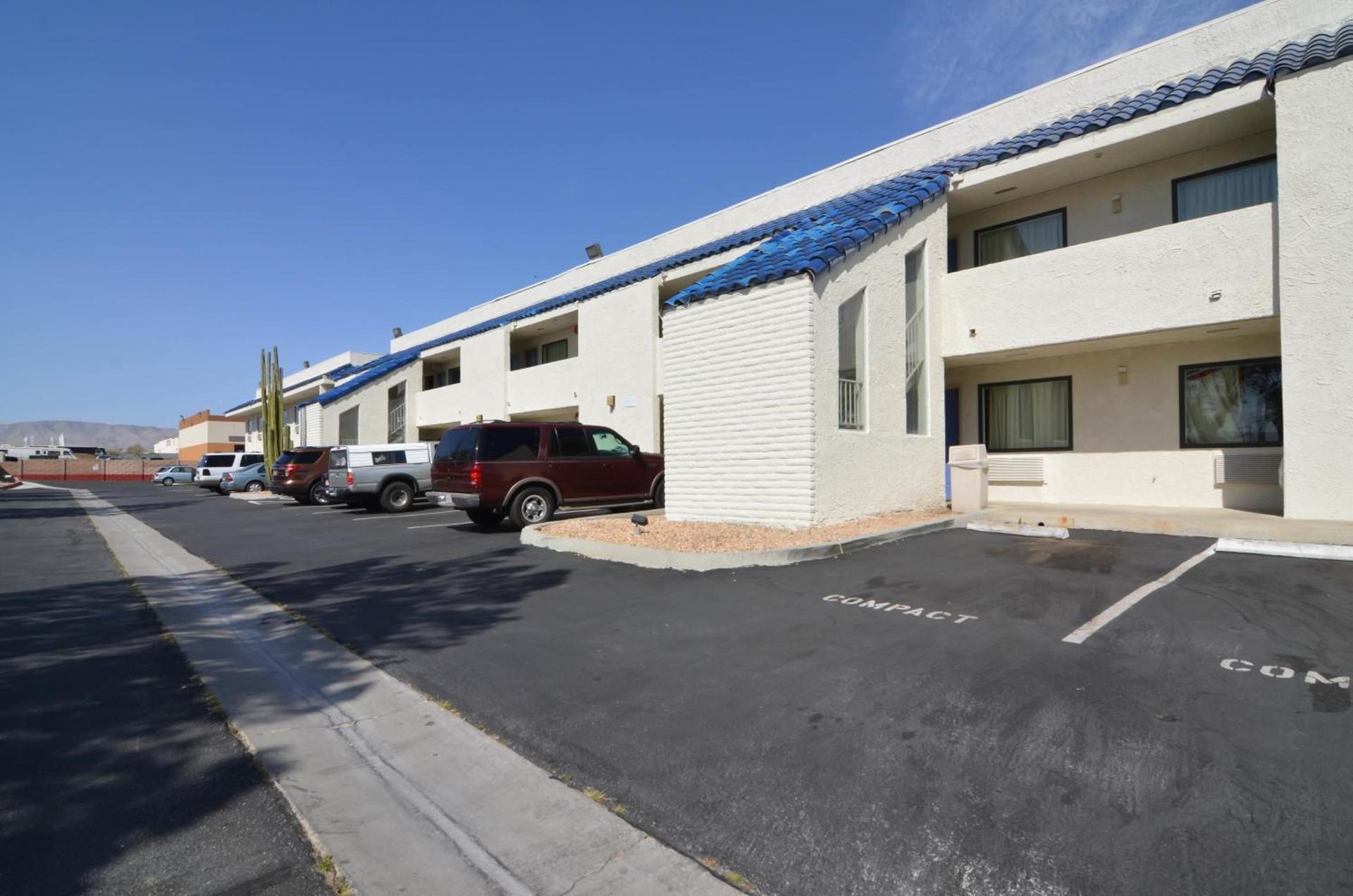 Motel 6-North Palm Springs, CA - North photo 6