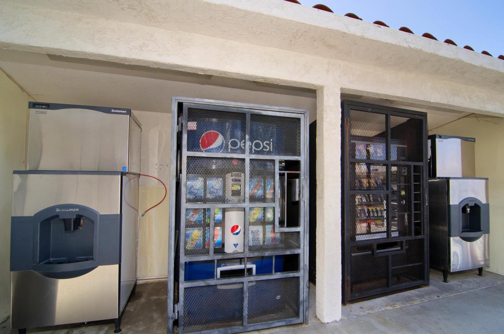 Motel 6-North Palm Springs, CA - North photo 24