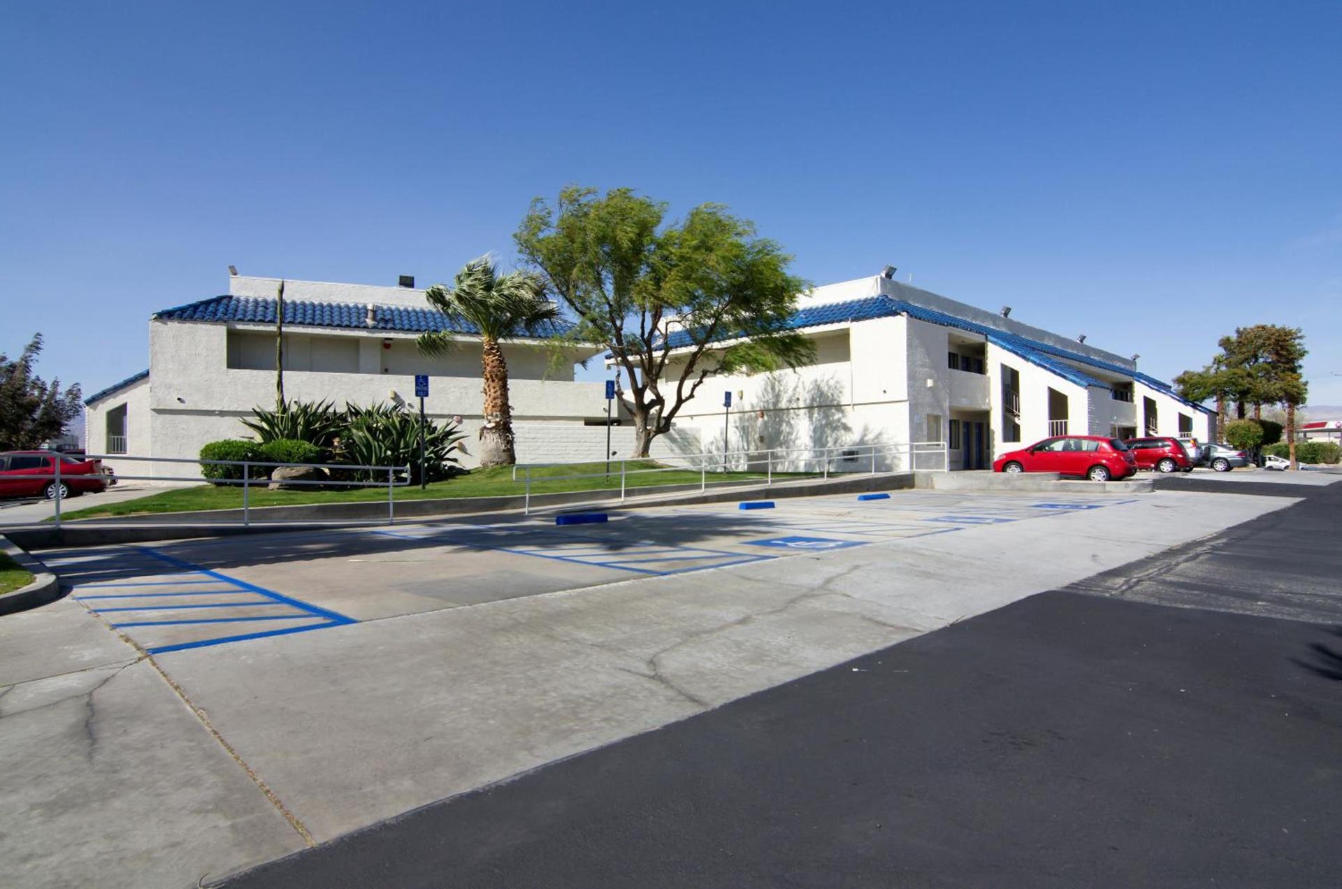 Motel 6-North Palm Springs, CA - North photo 5