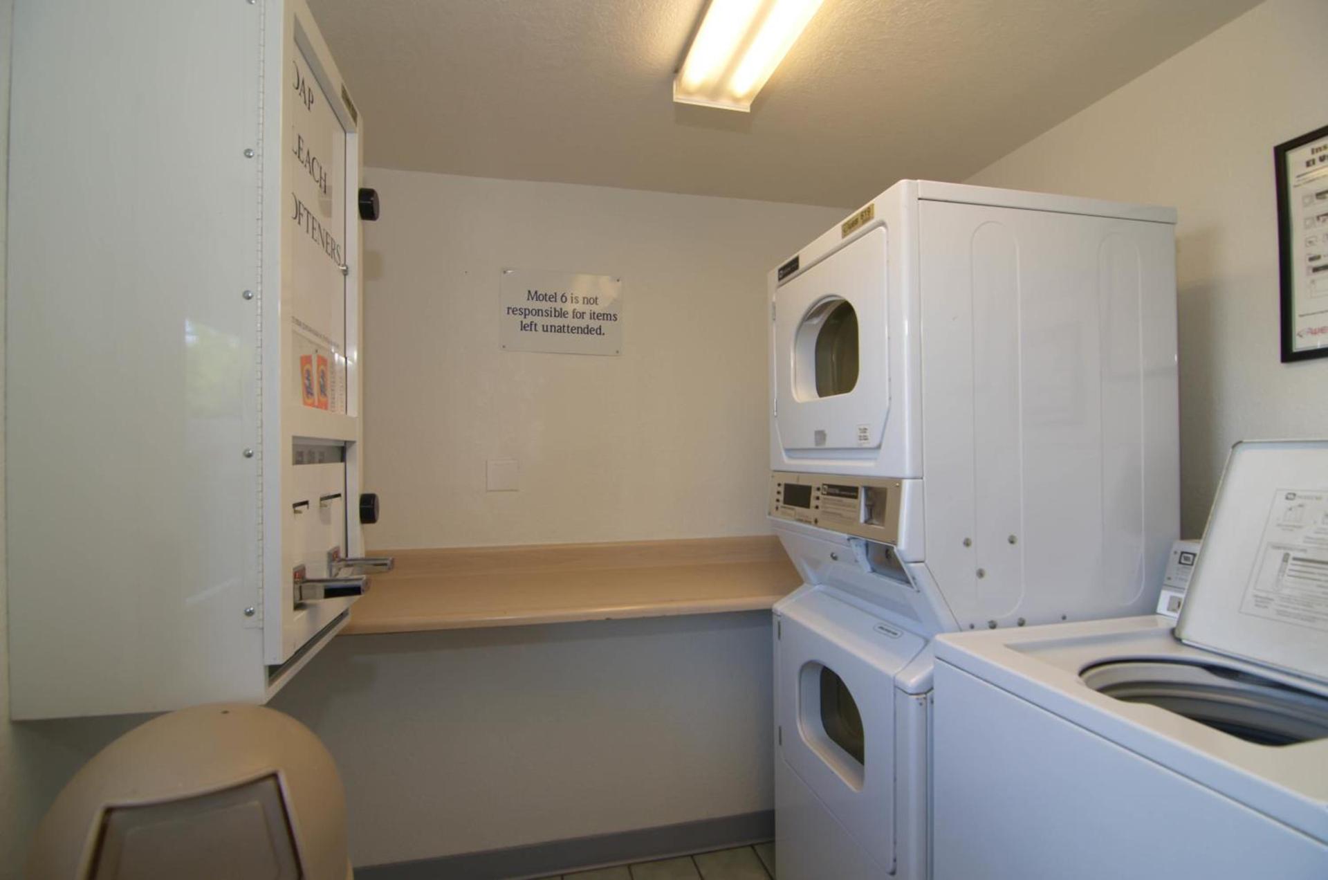 Motel 6-North Palm Springs, CA - North photo 28