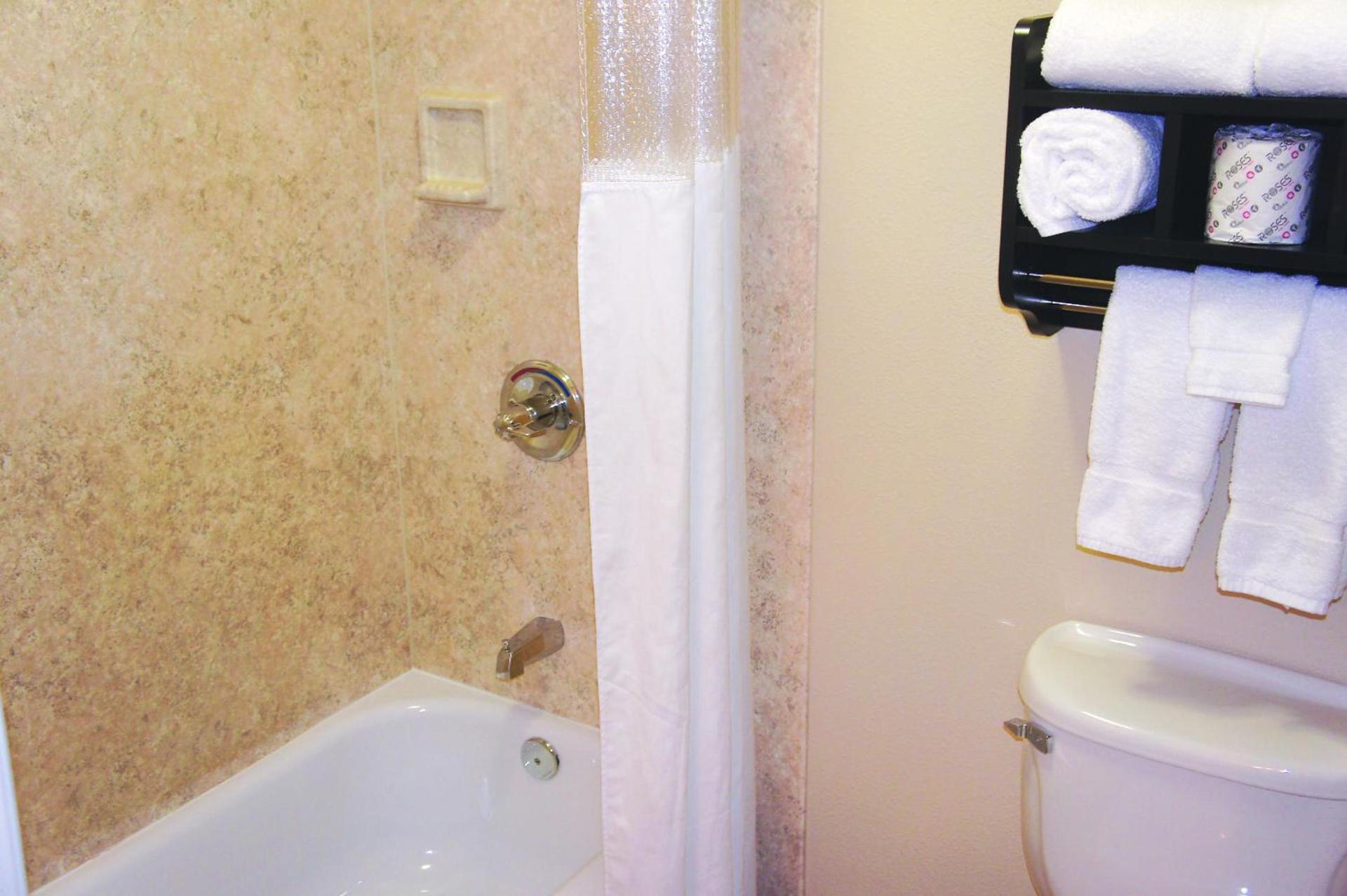 La Quinta by Wyndham Moab photo 20