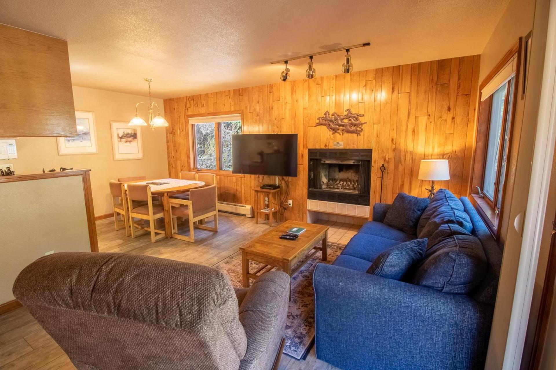 Castle Mountain Lodge photo 97