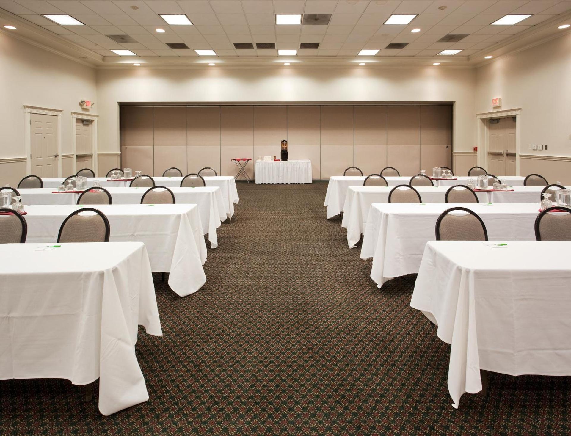 Holiday Inn Redding by IHG photo 17