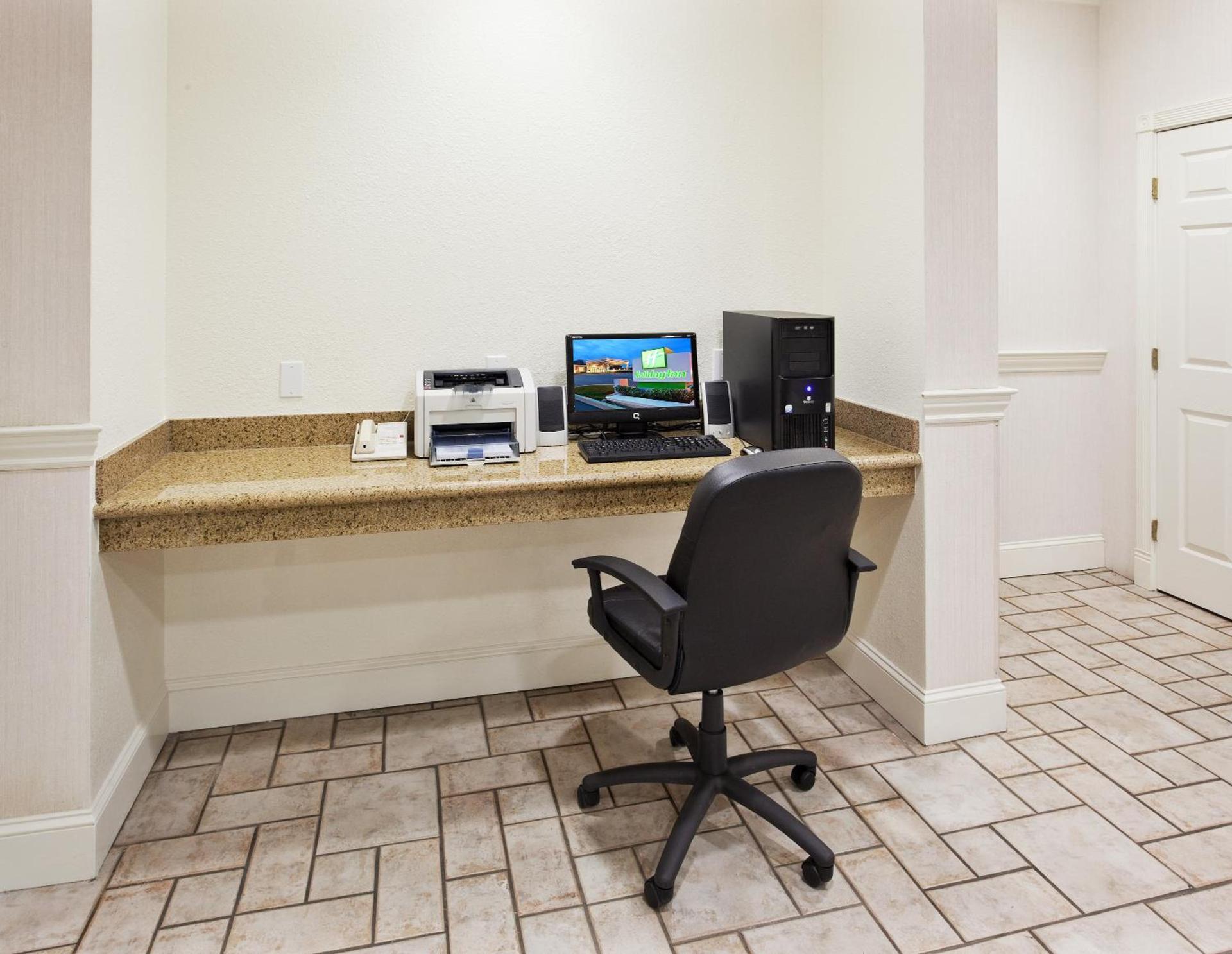 Holiday Inn Redding by IHG photo 3