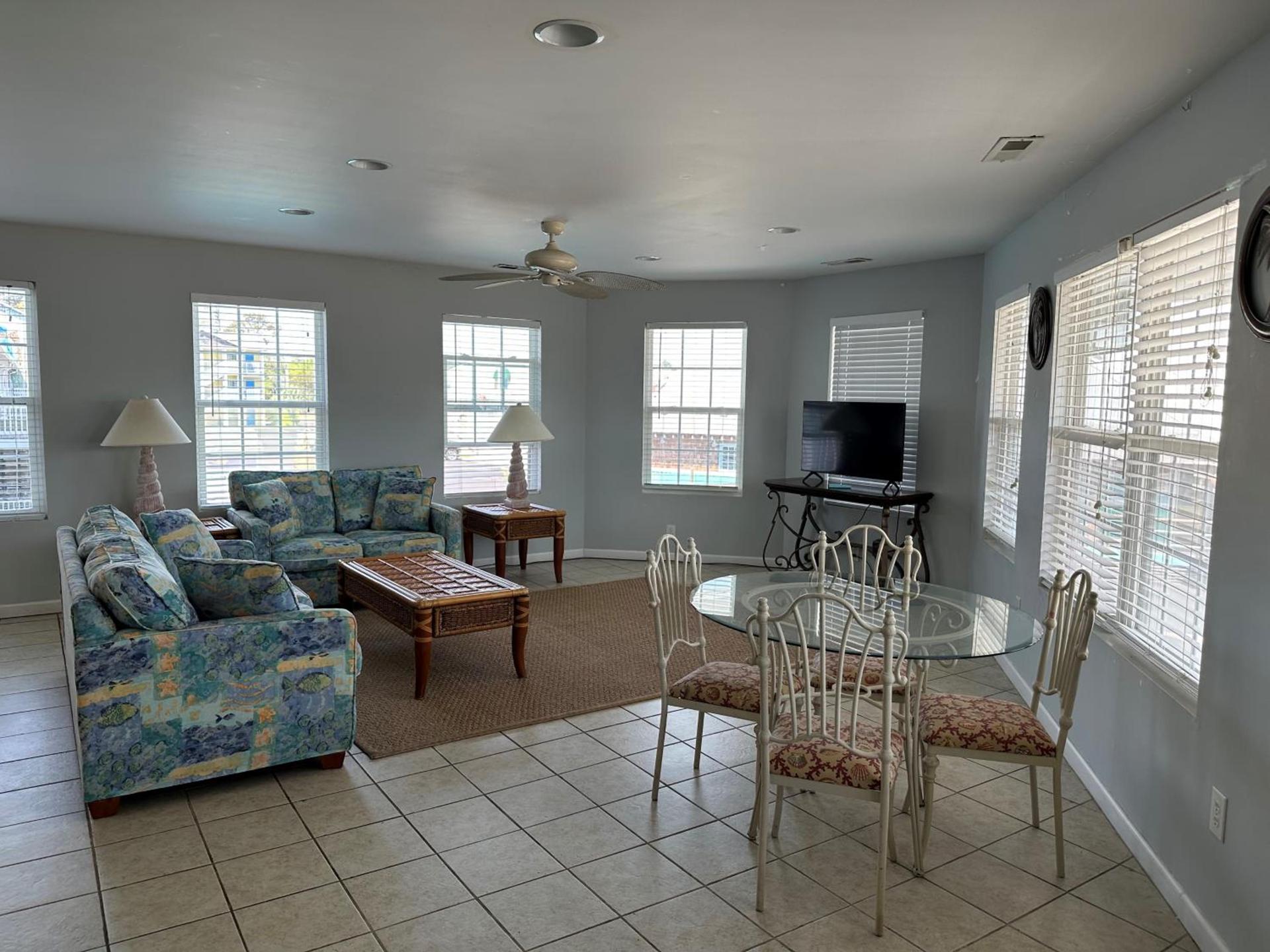 Pirates Cove photo 21