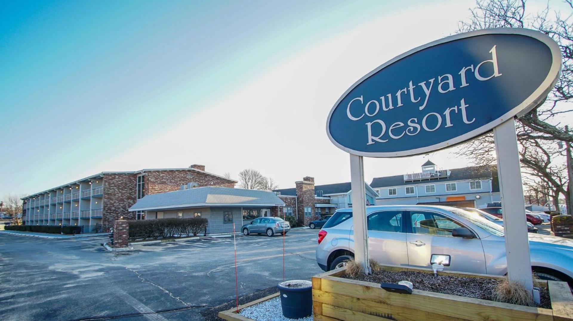 Courtyard Resort photo 1