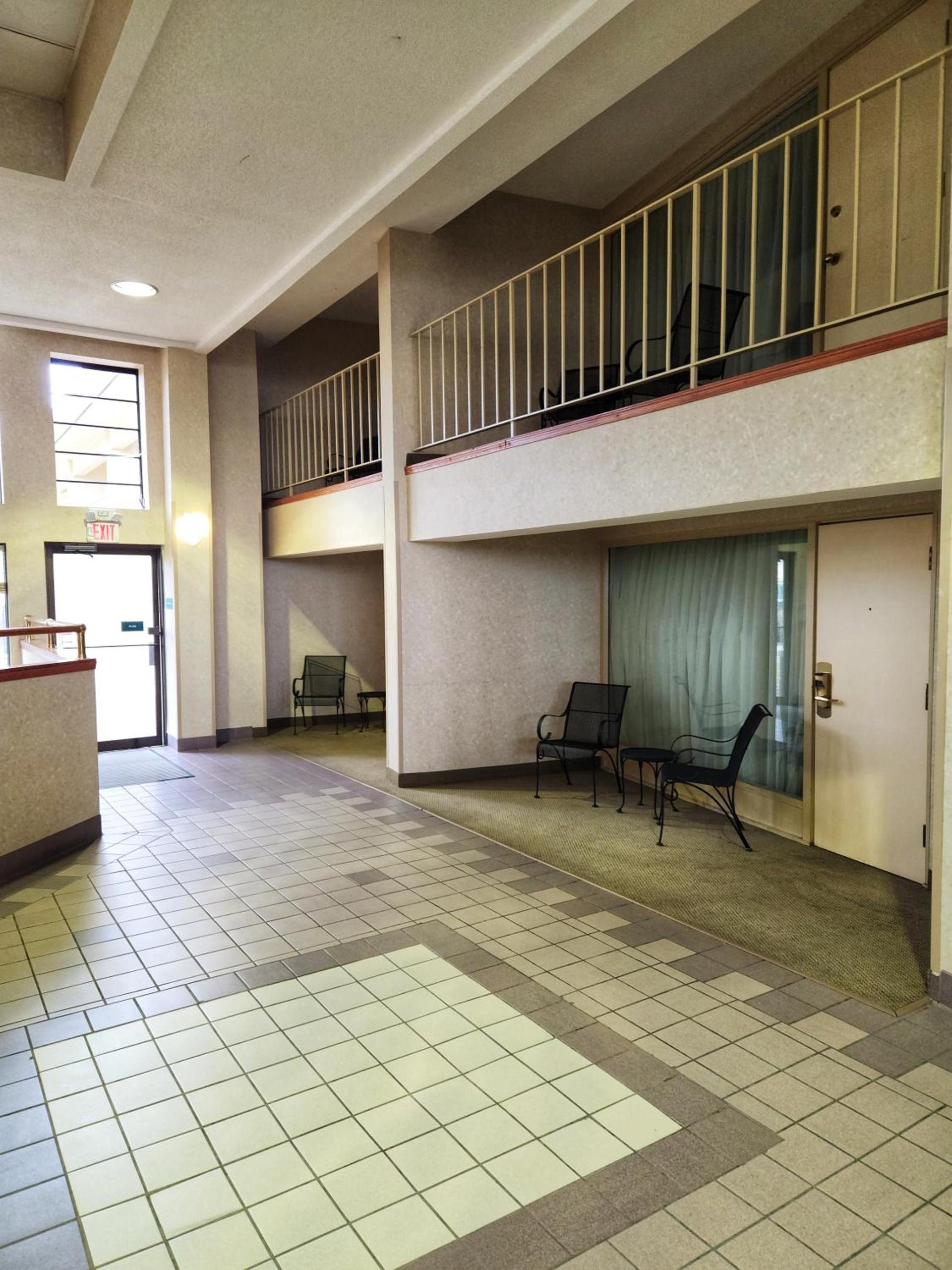 La Quinta by Wyndham Appleton College Avenue photo 37