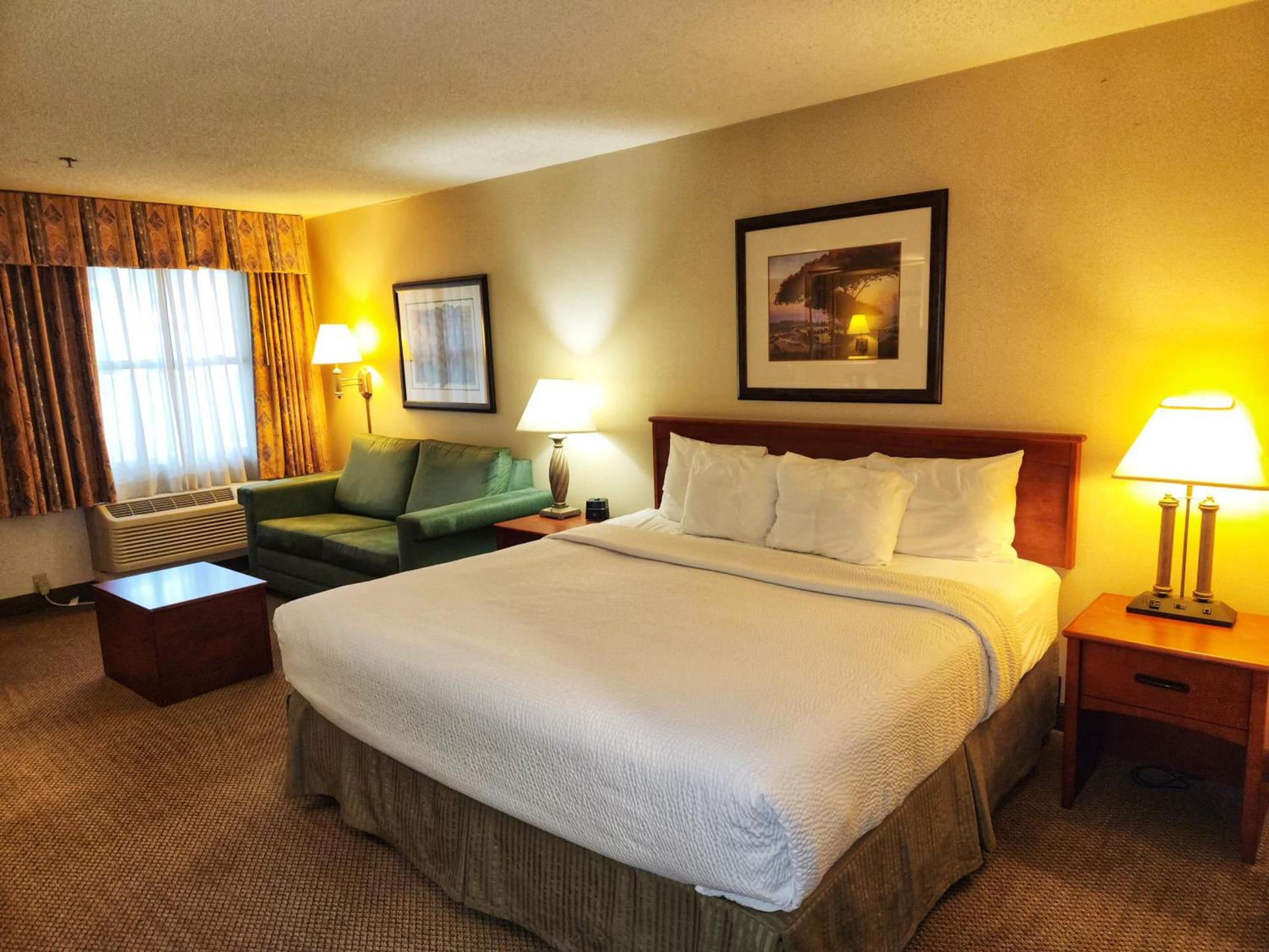 La Quinta by Wyndham Appleton College Avenue photo 39