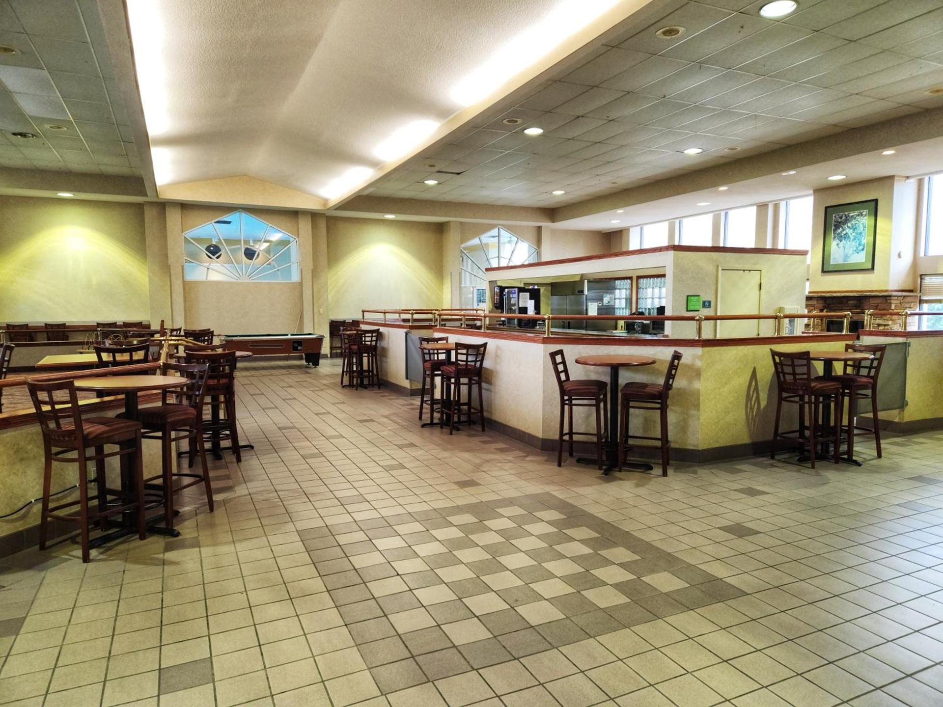 La Quinta by Wyndham Appleton College Avenue photo 66